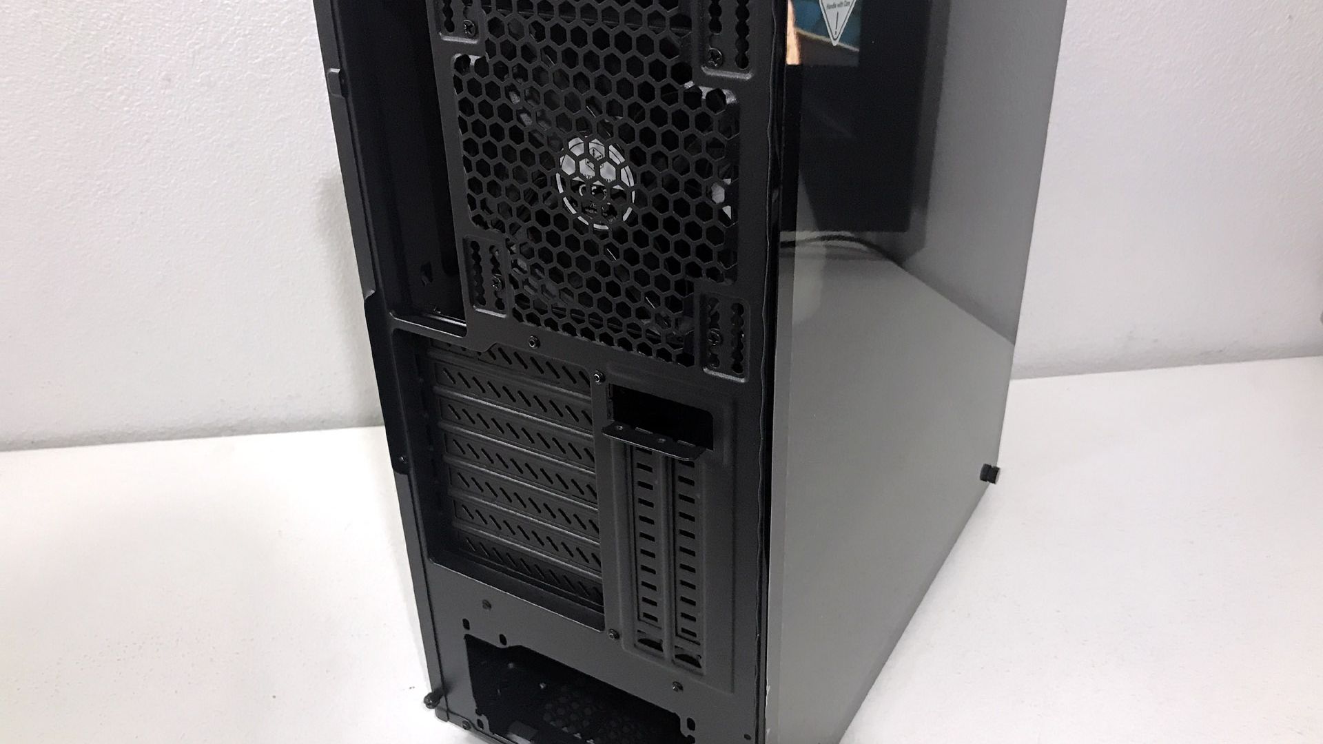 Silverstone PS14-E Case Review: Versatile Budget King Silverstone PS14-E Case Review: Versatile Budget King