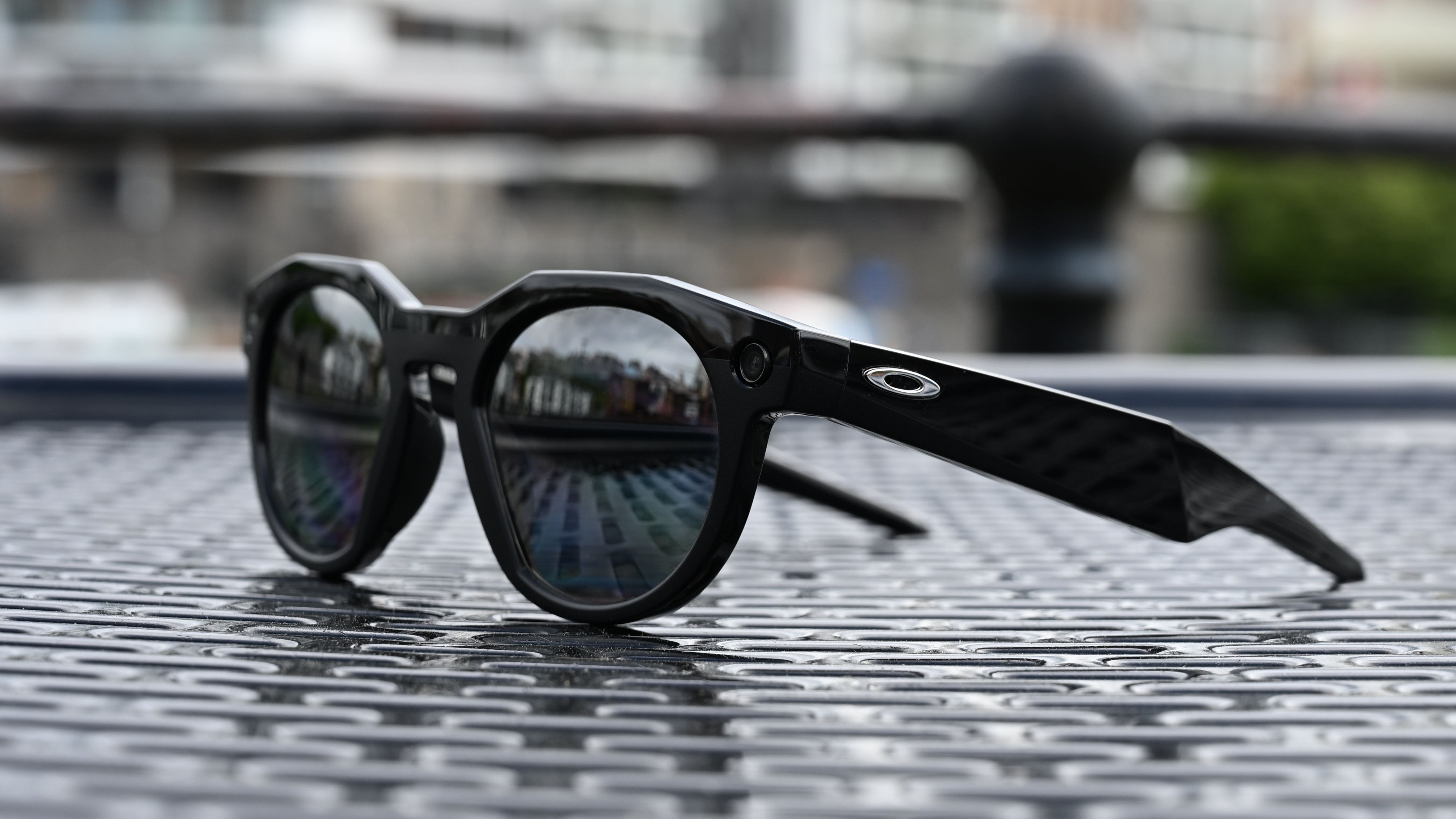 Oakley Meta HSTN product image