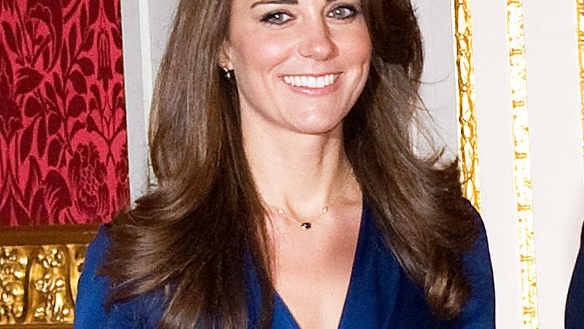 kate middleton engagement dress buy Kate Middleton inspired engagement Deep V neckline White wrap dress –  MJcostume