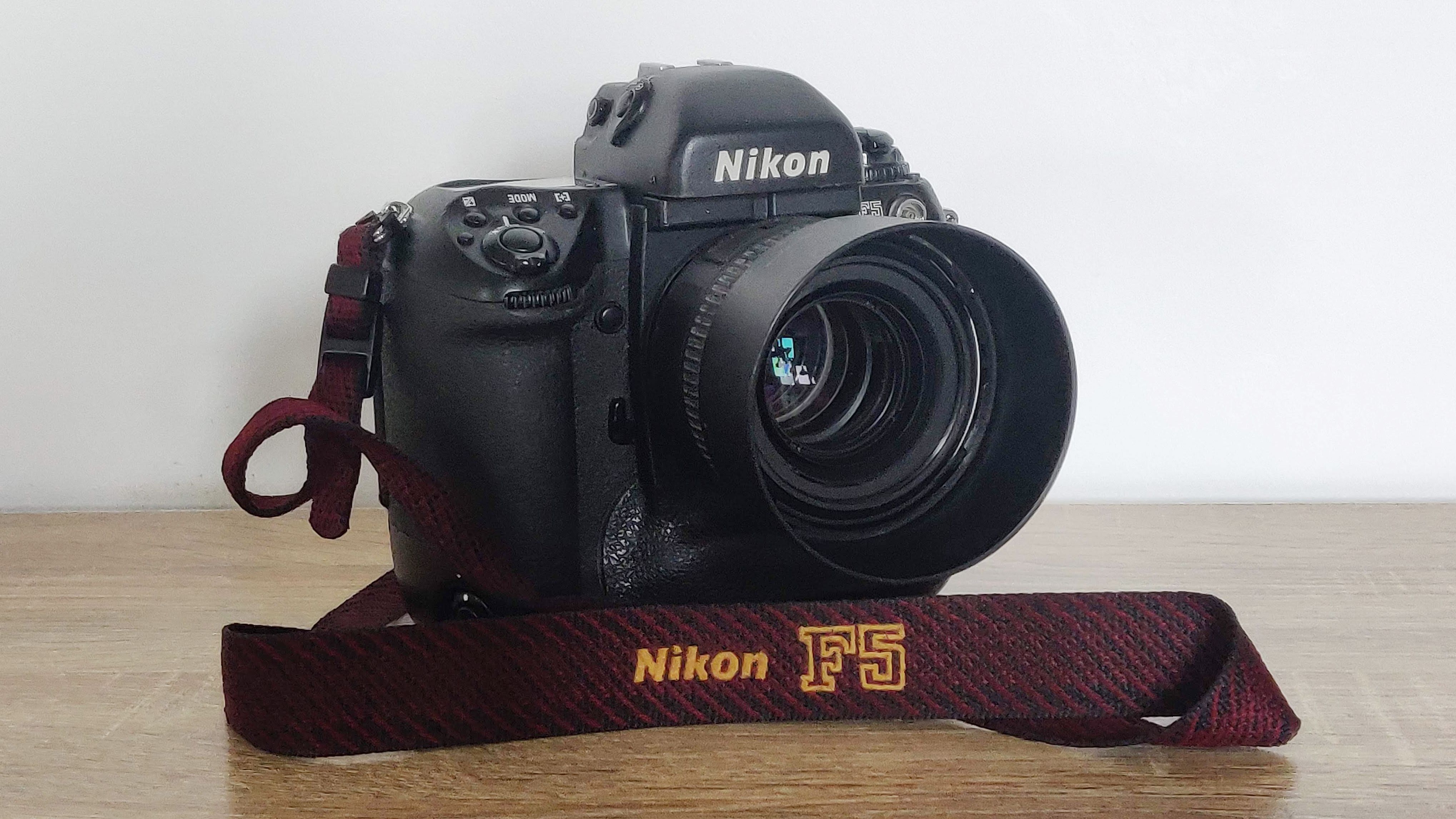 Nikon F5