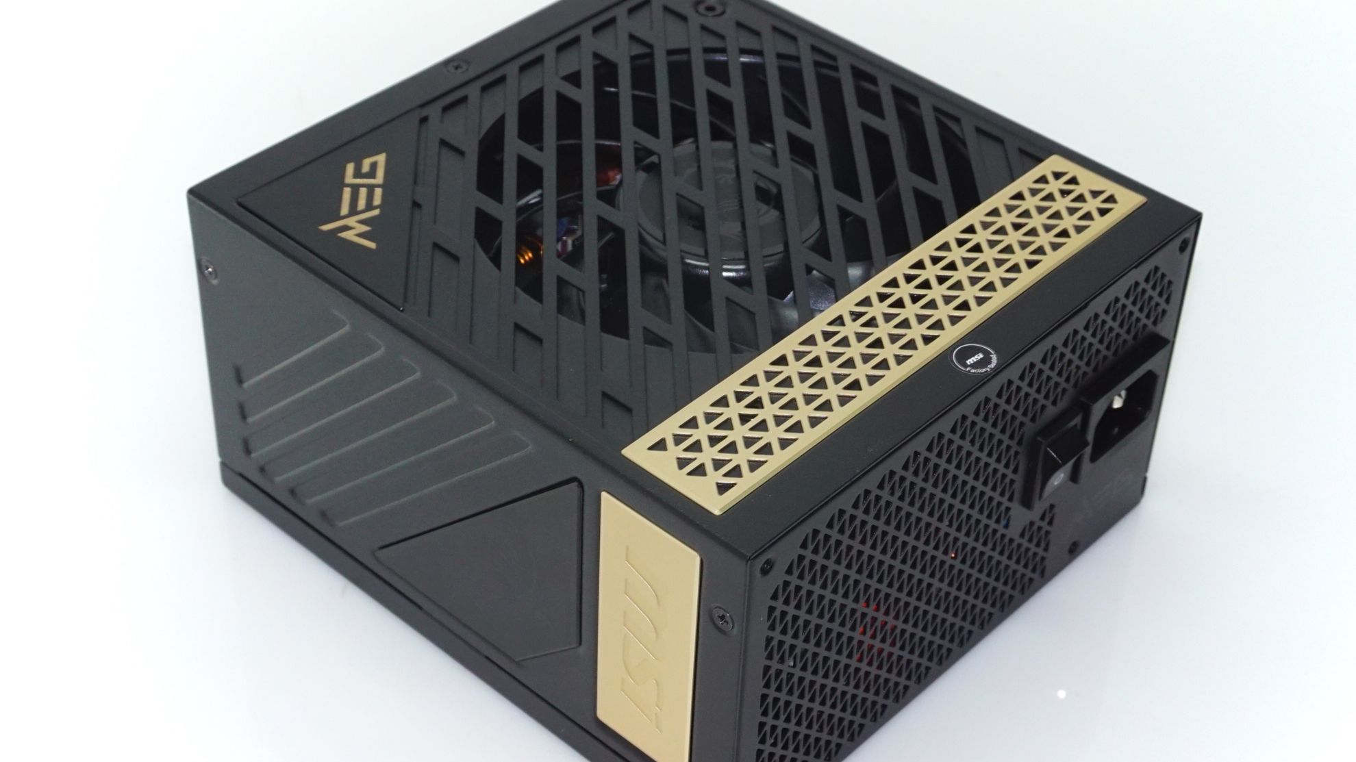 MEG Ai1300P PCIE5 ほぼ未使用 MEG Ai1300P PCIE5 | Power Supply | Overflow With Power
