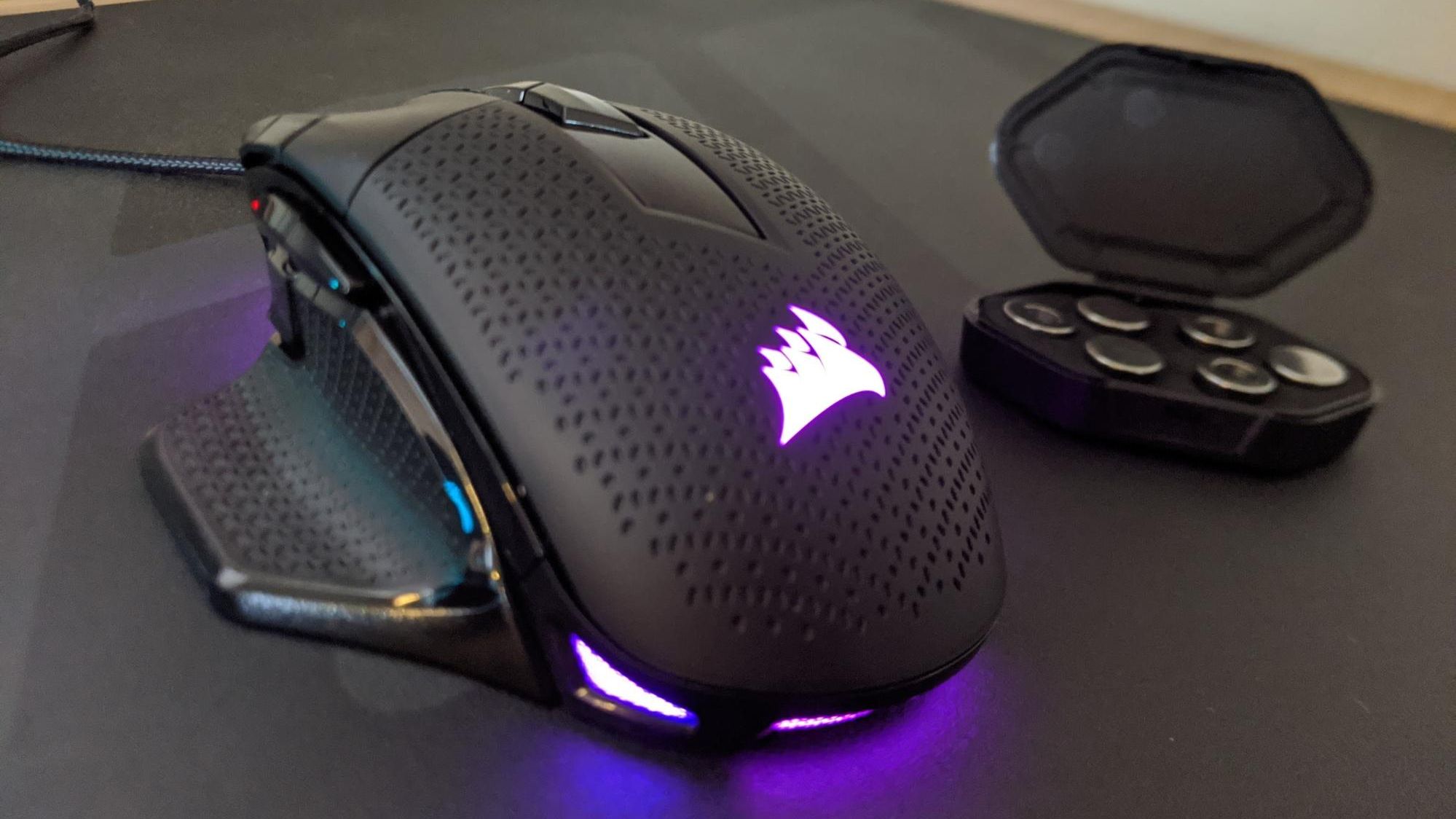 Corsair Nightsword RGB Gaming Mouse Review: Weight-Adjustable FPS