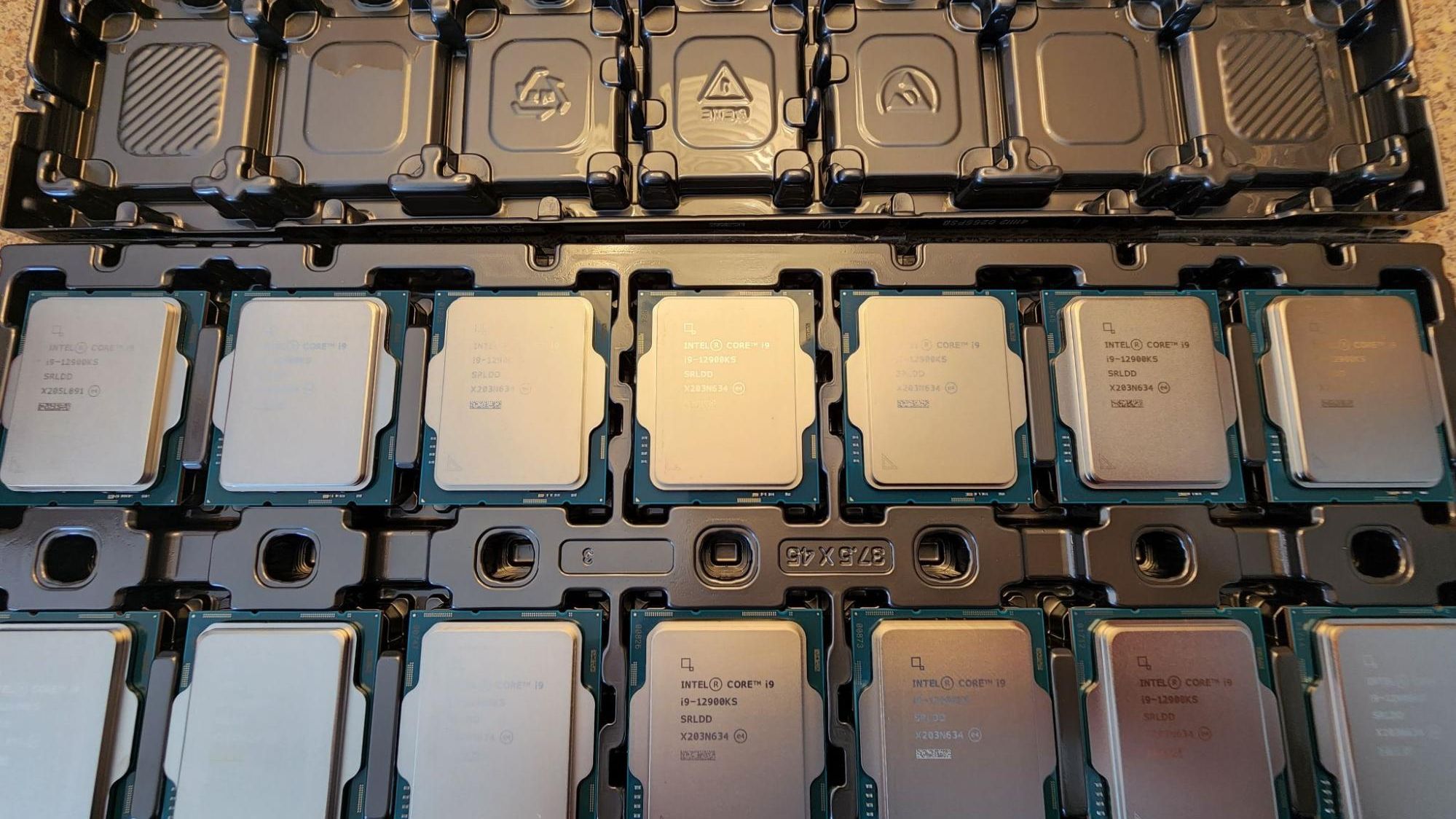 Intel Core i9-12900K CPU ジャンク Intel® Core™ i9-12900K Desktop Processor 16 (8P+8E) Cores up to