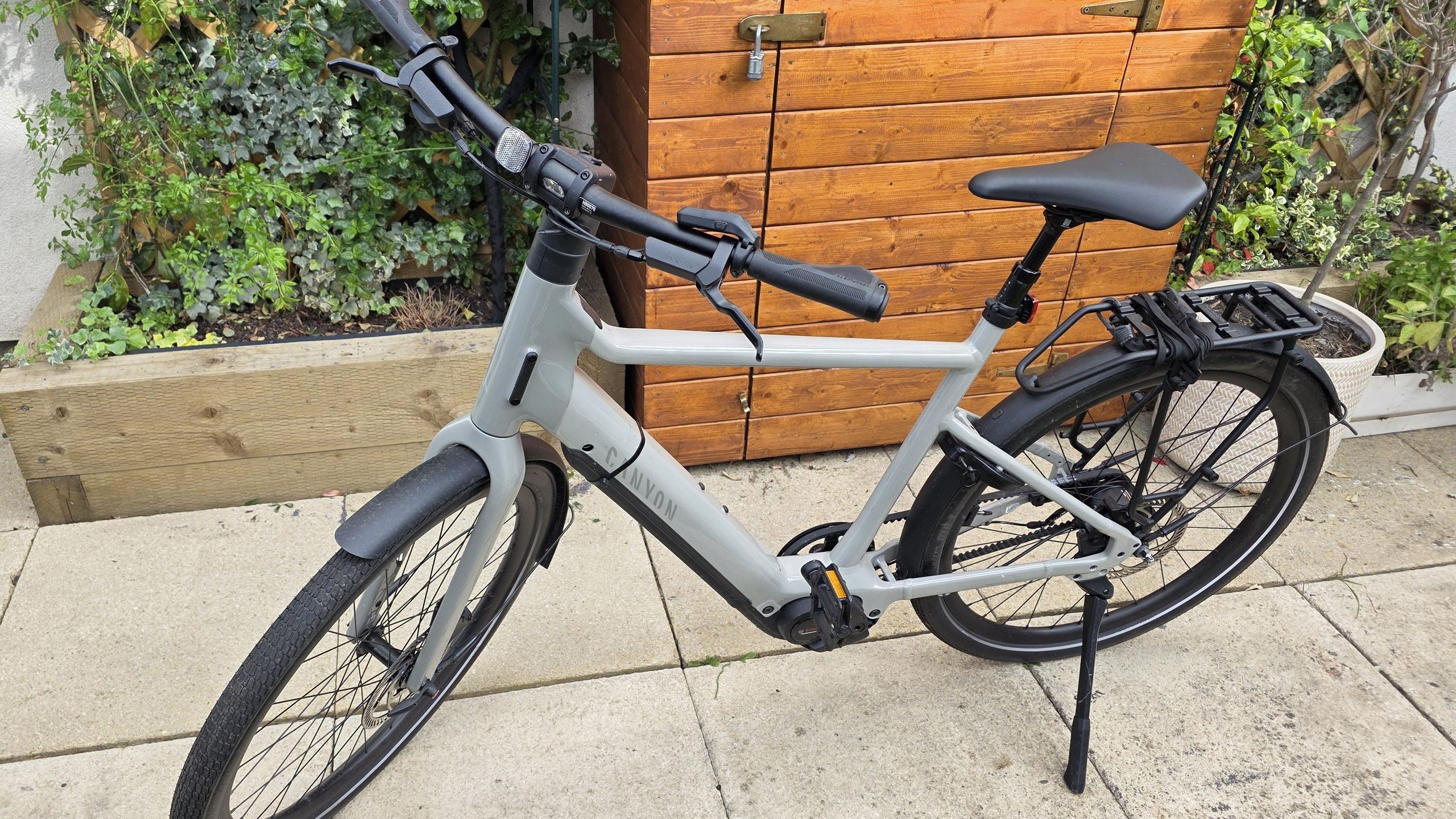 Canyon Citylite:ON review: A smart, stylish and light ebike, but not  without its problems | T3