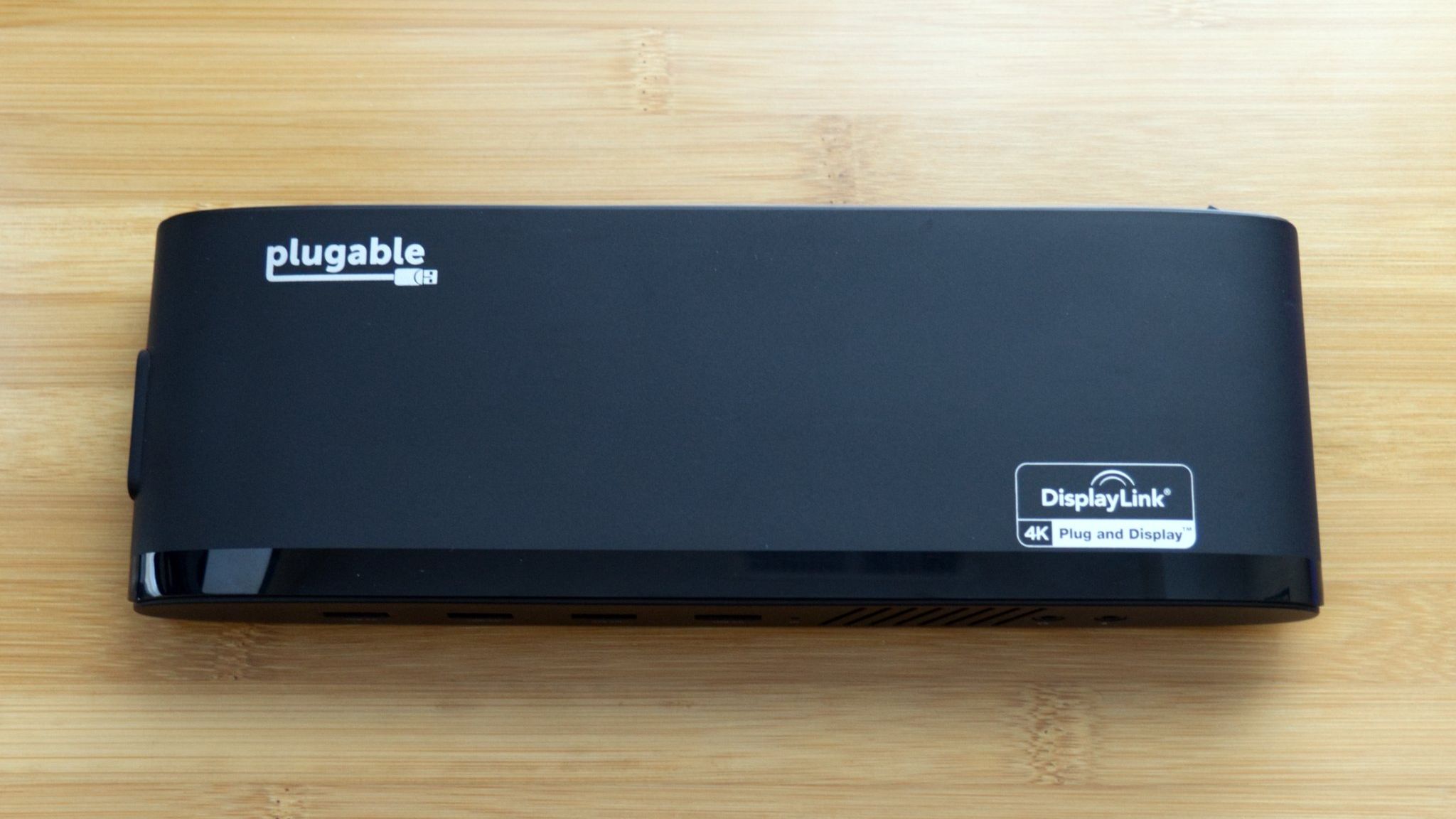 おまけ付 plugable USB-C 4K DisplayLink Plugable USB-C Quad 4K HDMI Graphics Adapter With up to 100W