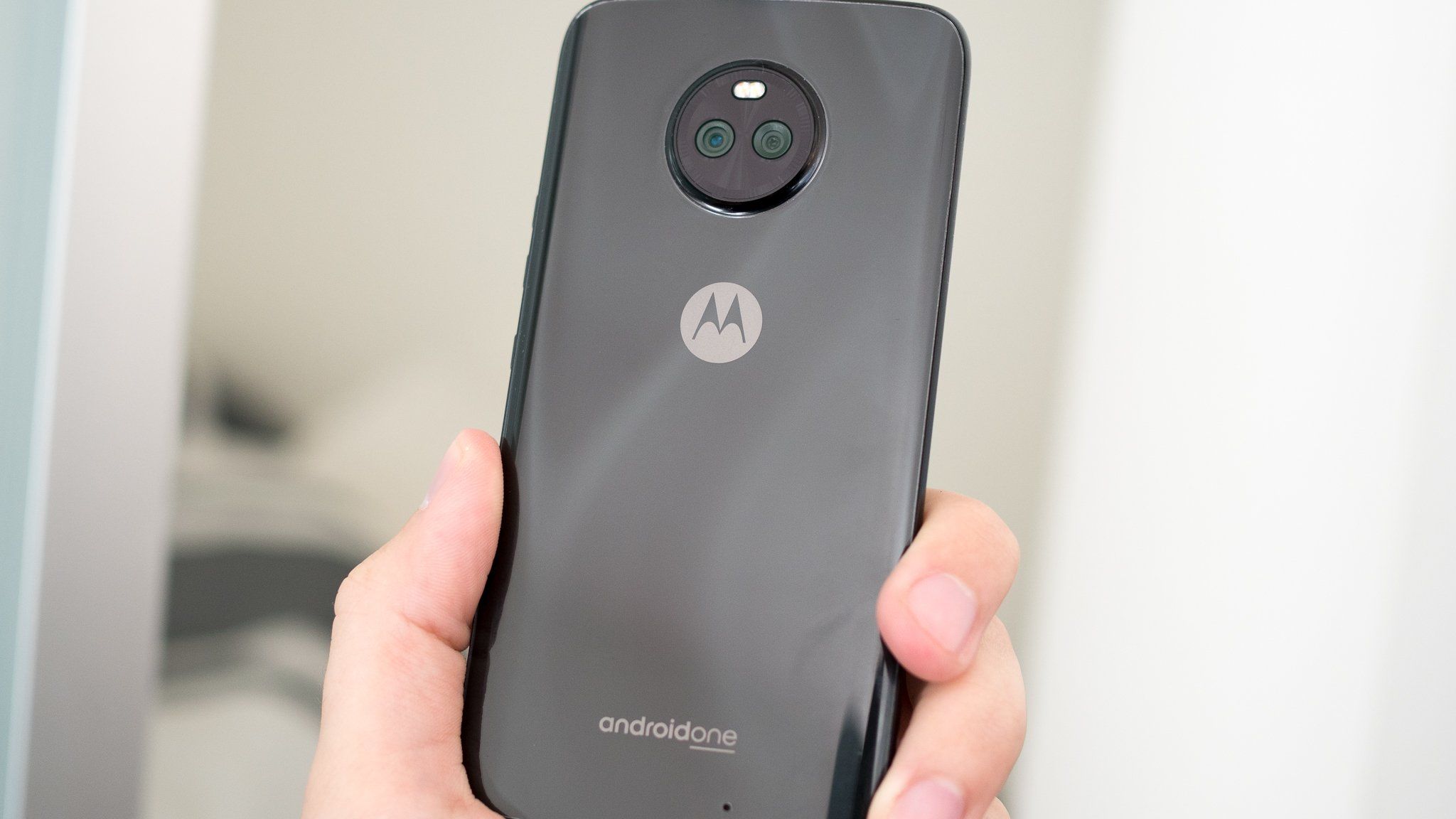 Moto X4 review: A mid-range phone done right | Android Central