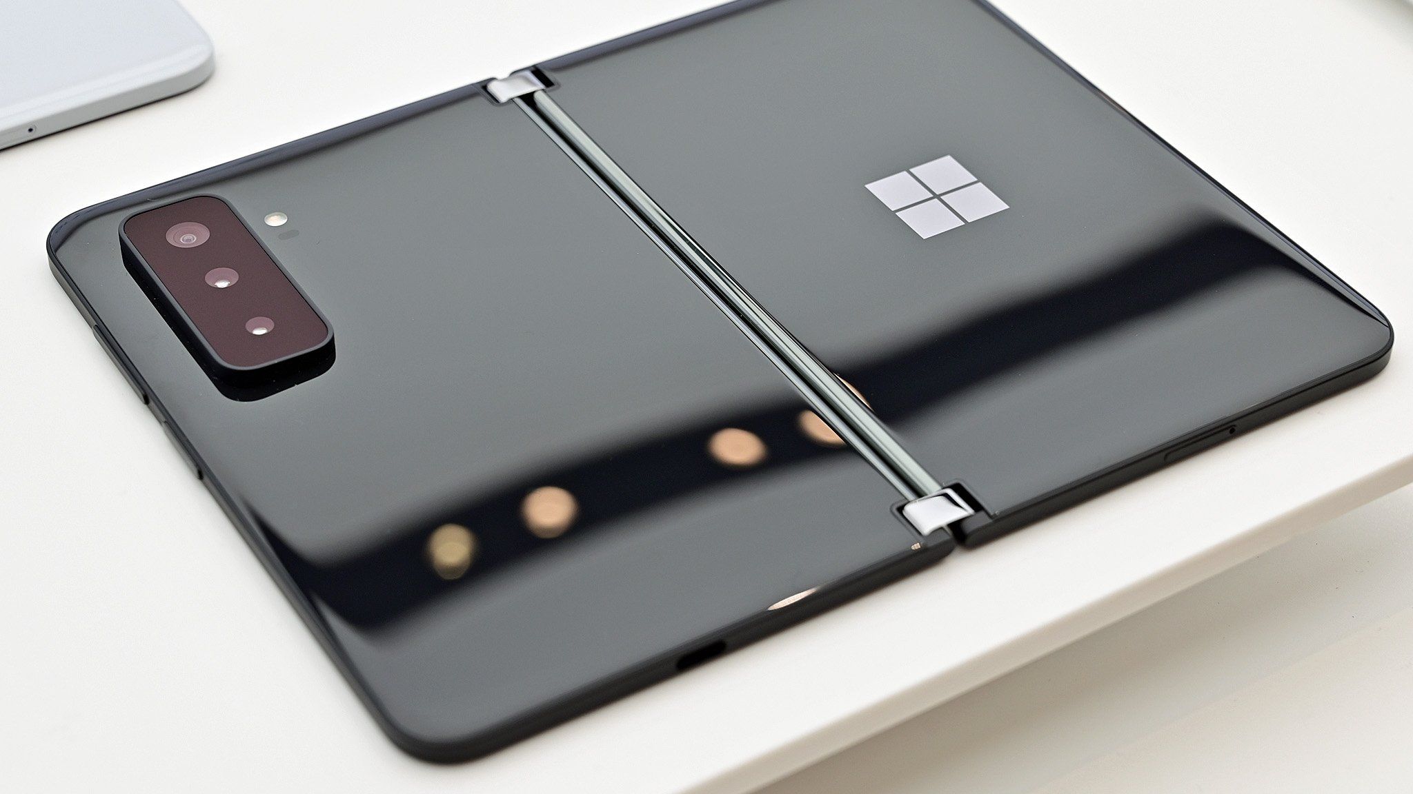 A*E様 Microsoft Surface duo2 256GB 国内版 6MAe2cDVaigq8TvEZuELwN.jpg
