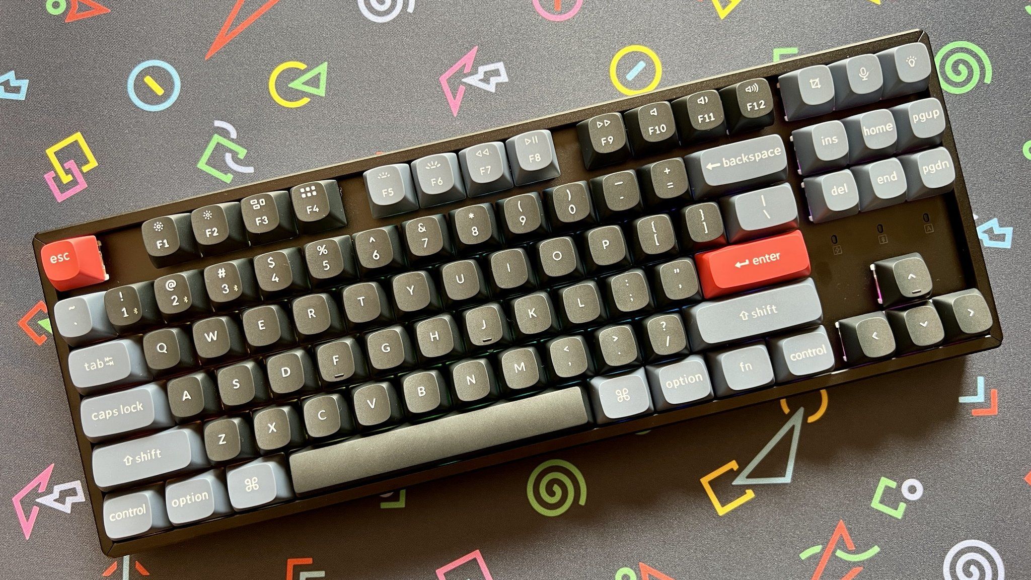 Keychron K8 TKL(赤軸) 6z4hqd8VnqJwCEmwCJkftN.jpg