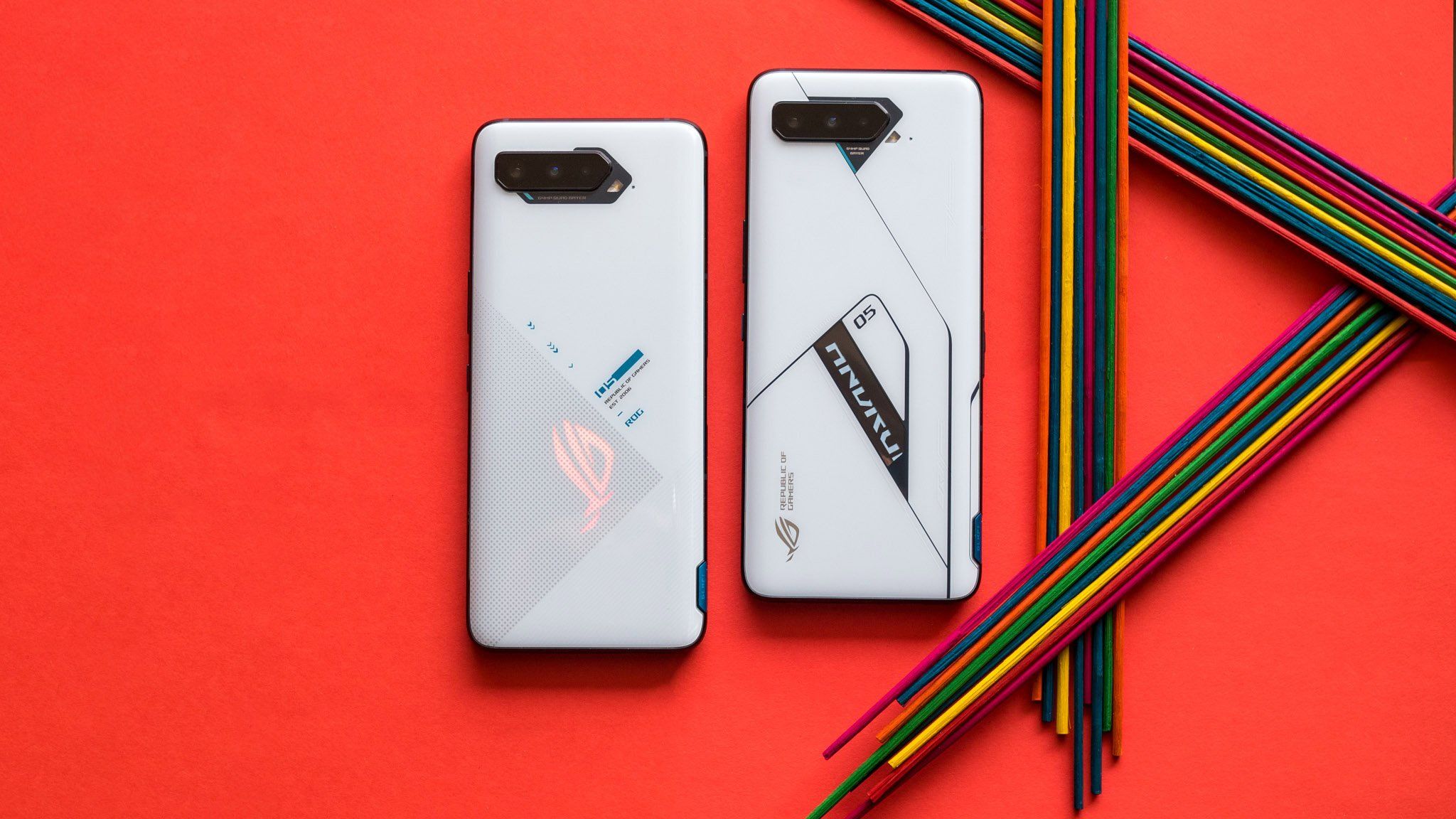 ROG Phone 5 256GB メモリ12GB スノーホワイト 7qLA6JDti3Cs8NwK8KmATM.jpg