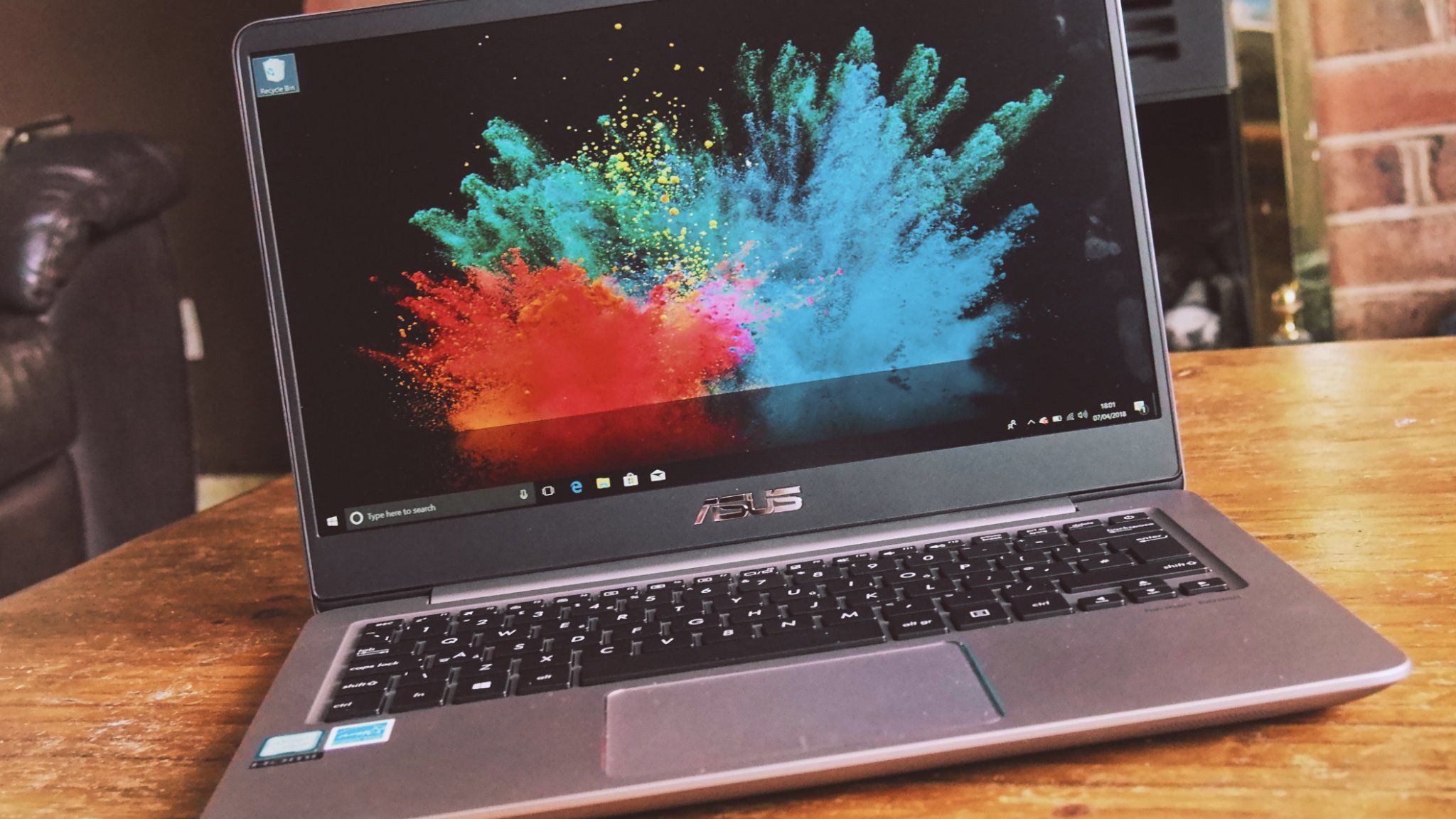 h*i様 【今日だけ激安】ASUS Zenbook 本体 凹みあり ASUS ZenBook UX331 [Review]: High performance, reasonably
