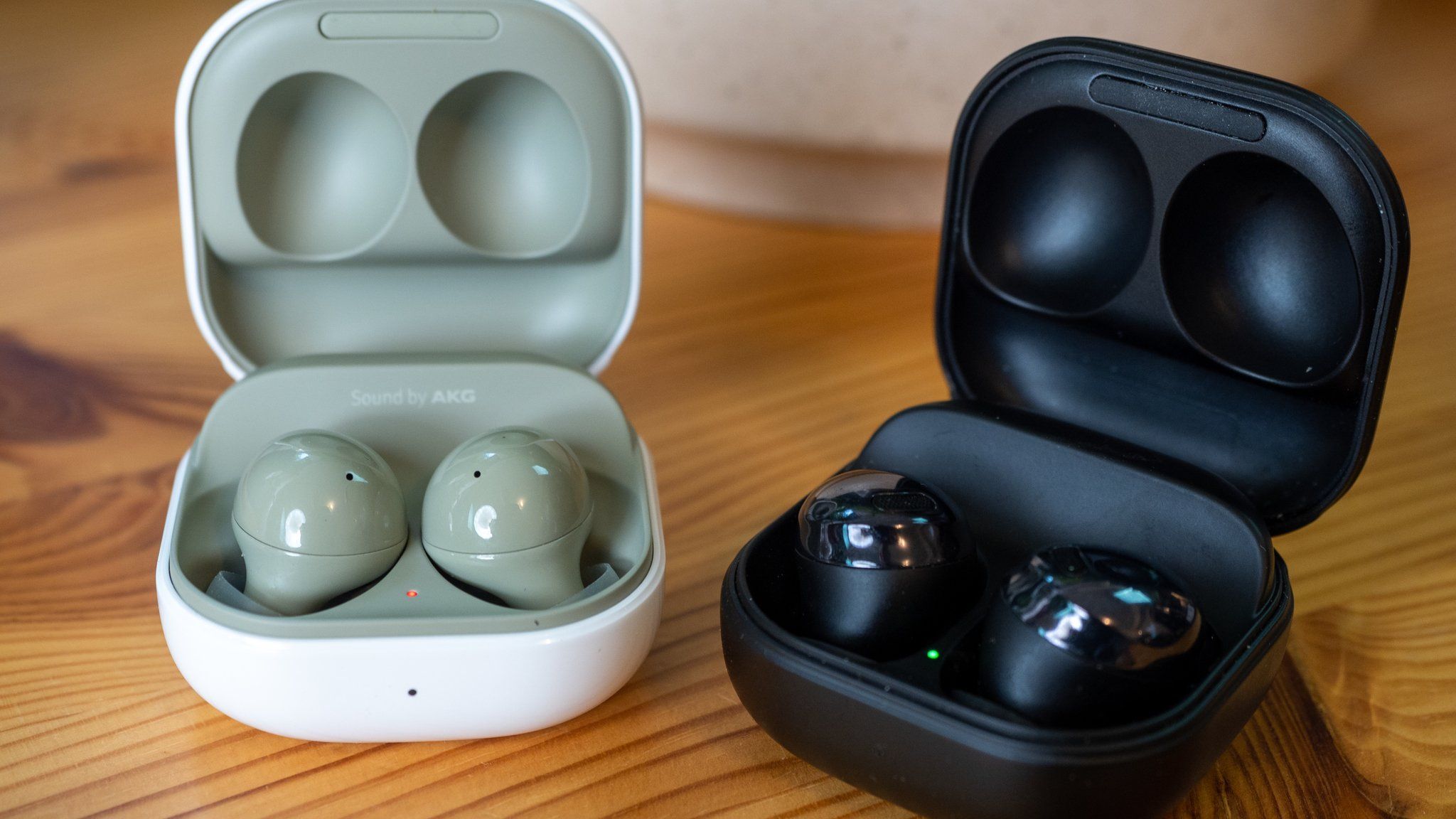 SAMSUNG - Galaxy Buds2 Olive 未開封 The very first Samsung Galaxy Buds 2 deal is here for just