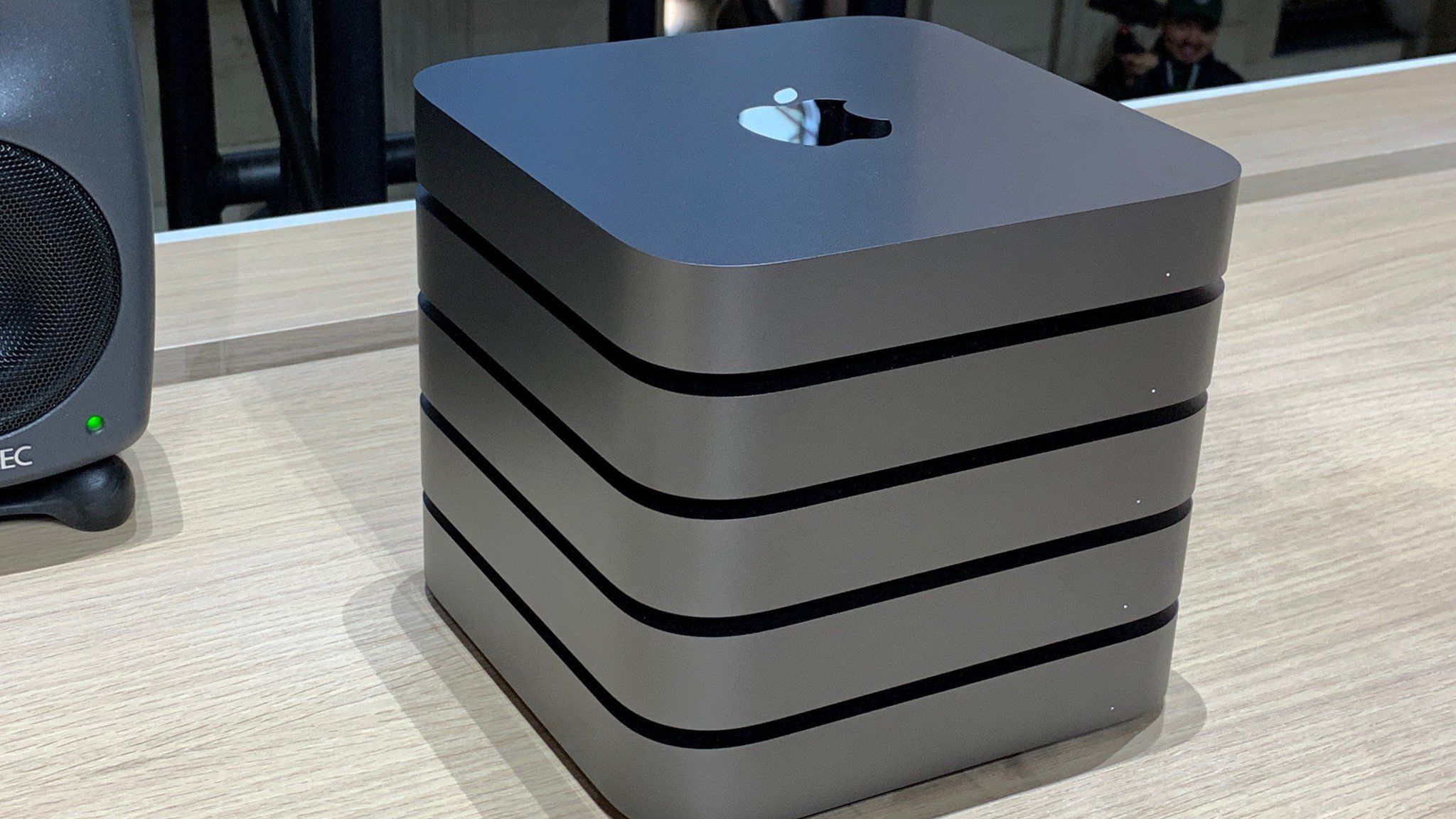 Mac ミニ　2018 New Mac mini (2018) Hands-On Video | iMore