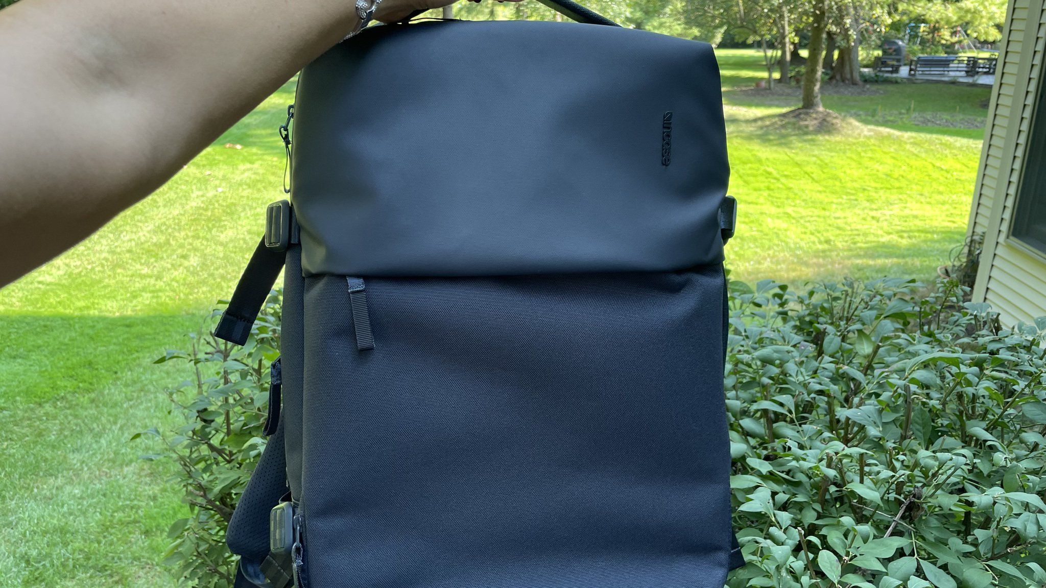 Incase A.R.C. Travel Pack ブラック A.R.C. Travel Pack With ReSpun 100% Recycled Polyester 38L