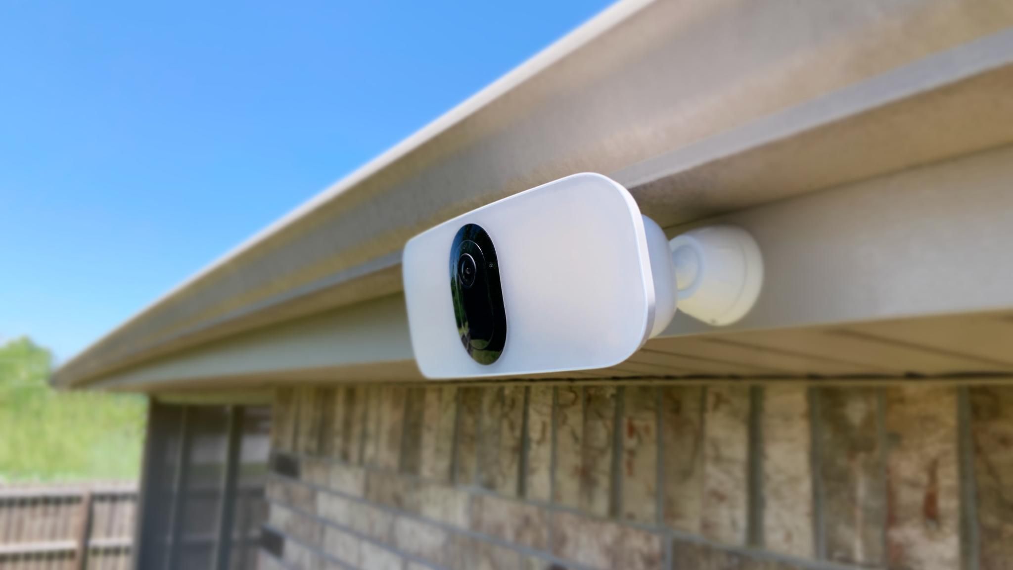 Caméra Wifi Extérieure Arlo 2K - Vision Nocturne, 2000 Lumens à
