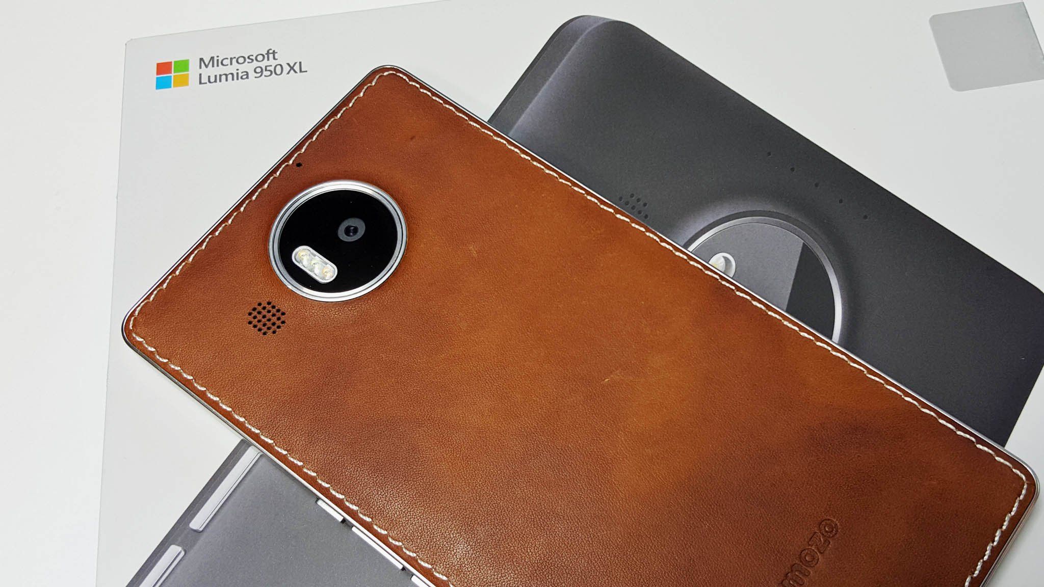 Microsoft Lumia 950 XL 本体 ケース付き KwWKahUmFMiMtGnd9BYhEL.jpg