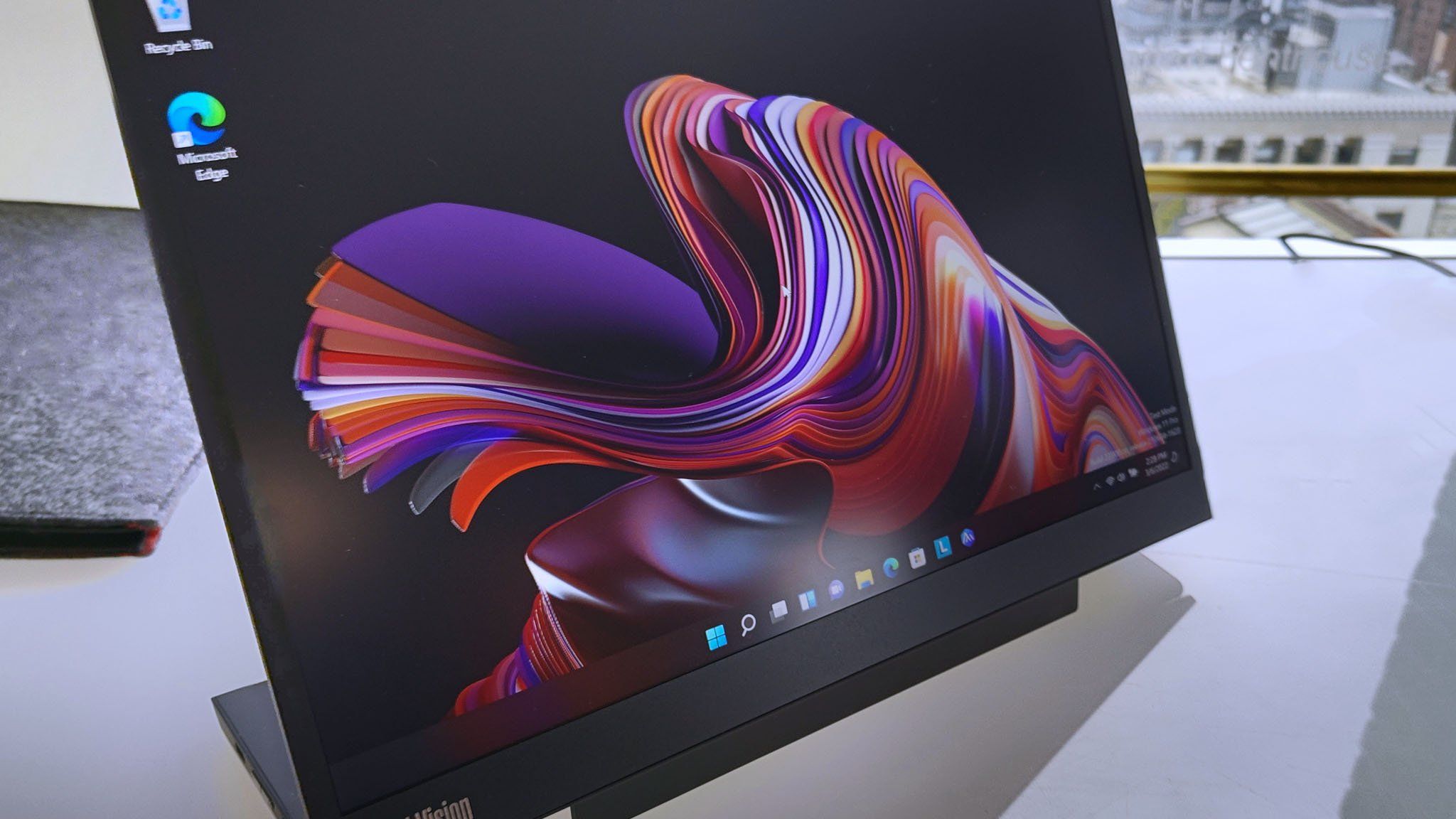 Lenovo Thinkvision M14d 再整備品？ Lenovo ThinkVision M14d Review | PCMag