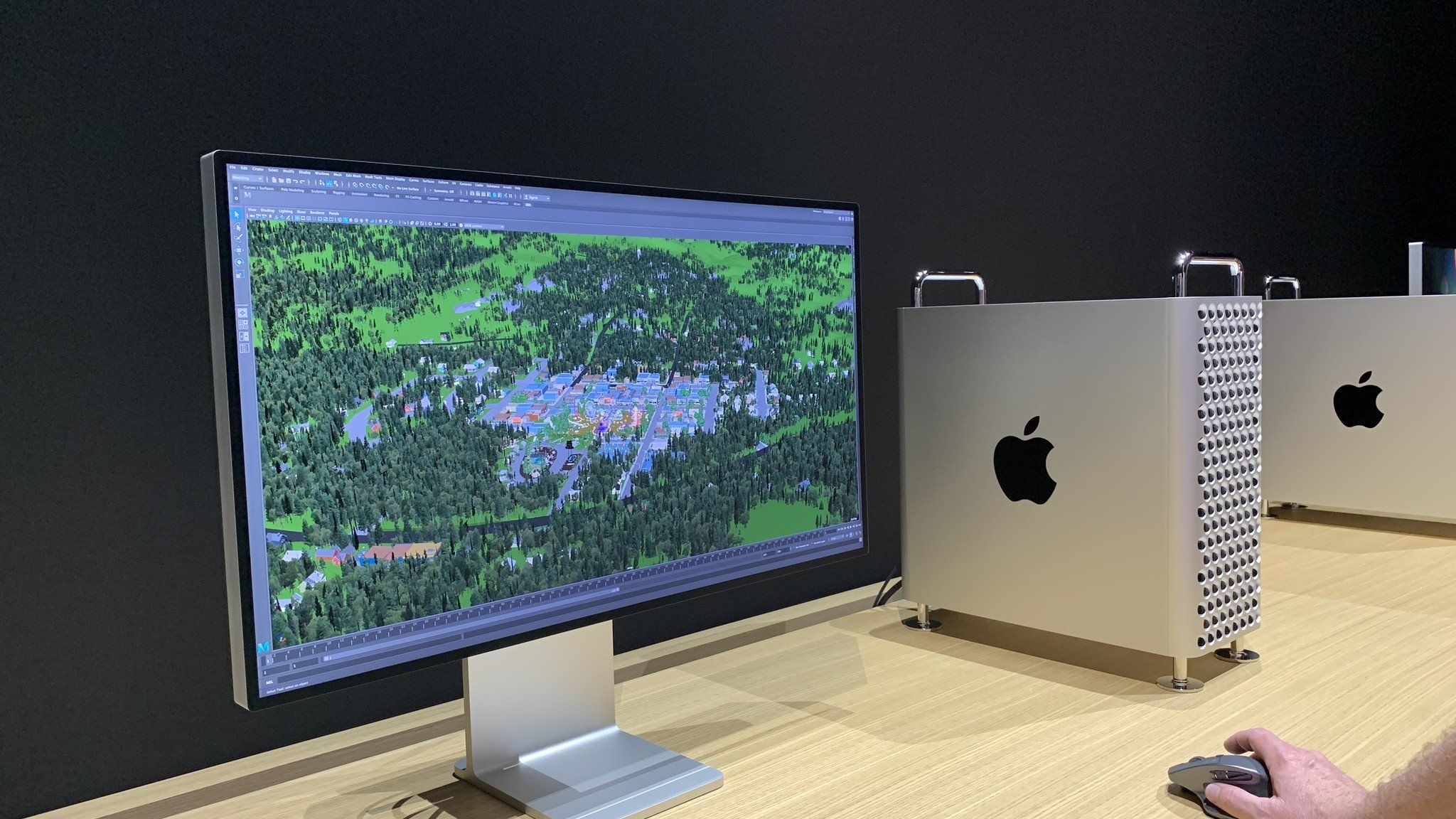 都内の方優先】 Mac Pro Display 都内の方優先】 Mac Pro Display（都内の方優先 Mac Pro など