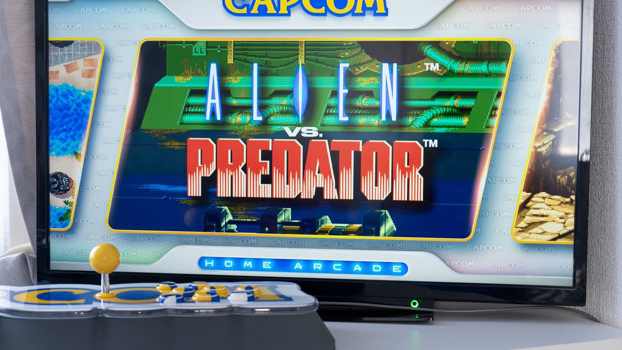 Capcom Home Arcade: Capcom sort un double stick arcade à 230€ avec