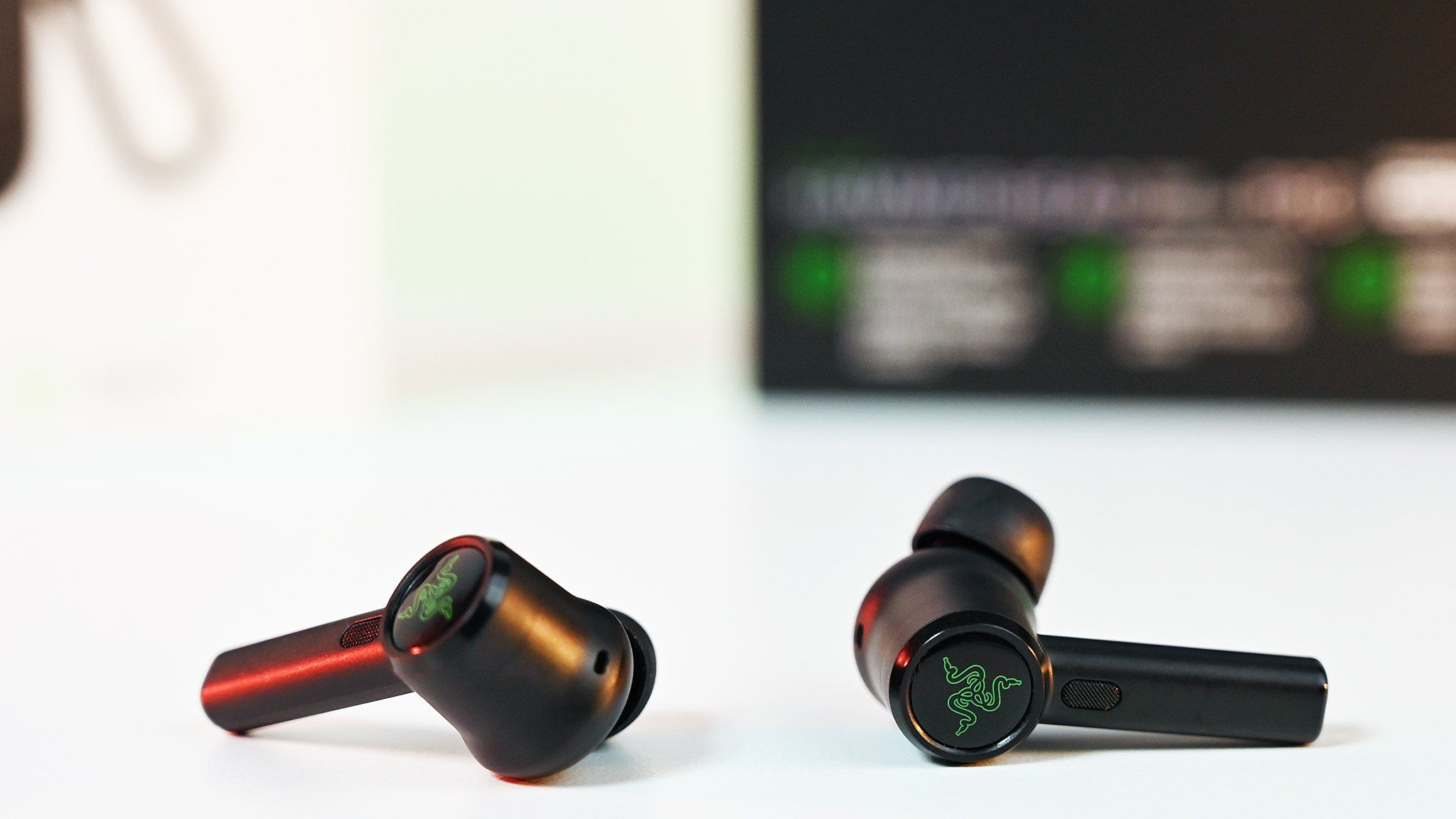 イヤホン Razer Hammerhead TRUE WIRELESS PRO Amazon.com: Razer Hammerhead True Wireless Pro Bluetooth
