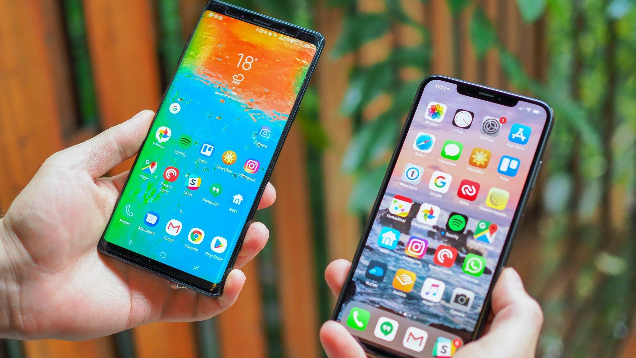 Samsung Galaxy Note 9 vs. iPhone XS Max: Which should you buy