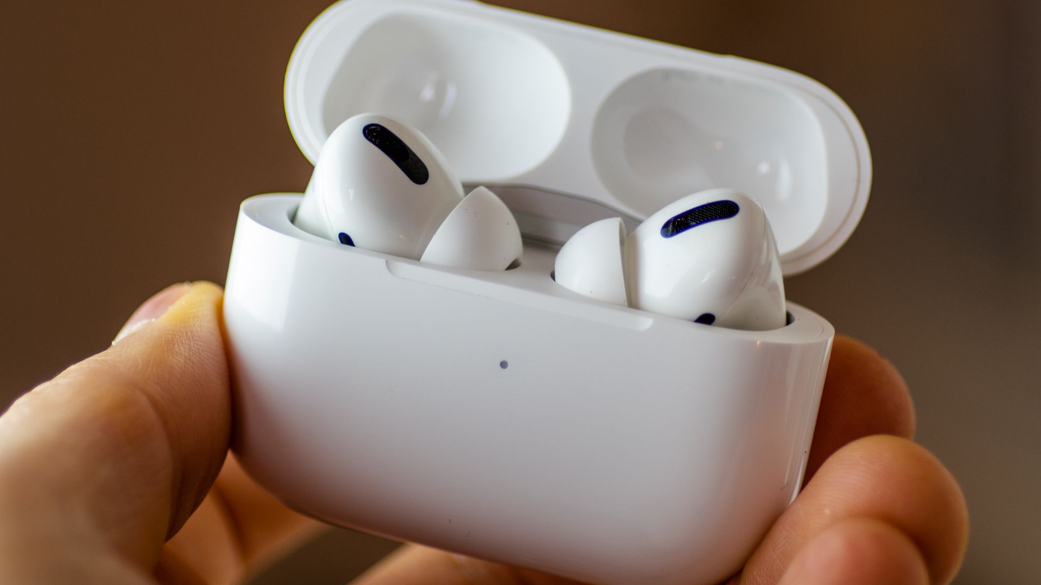 Kuo: AirPods 3 with Pro design, mini LED iPad coming first half of