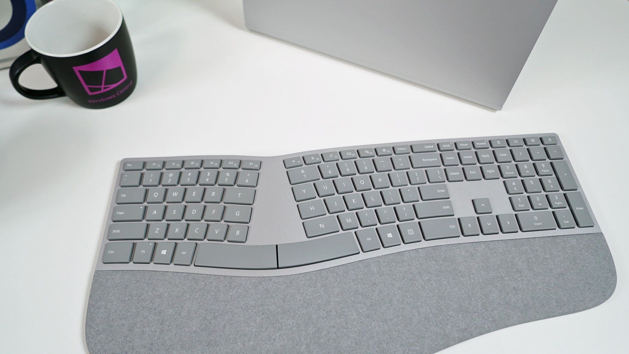 Microsoft SURFACE ERGONOMIC KEYBOARD 3R… Amazon.com: Microsoft 3RA-00022 Surface Ergonomic Wireless