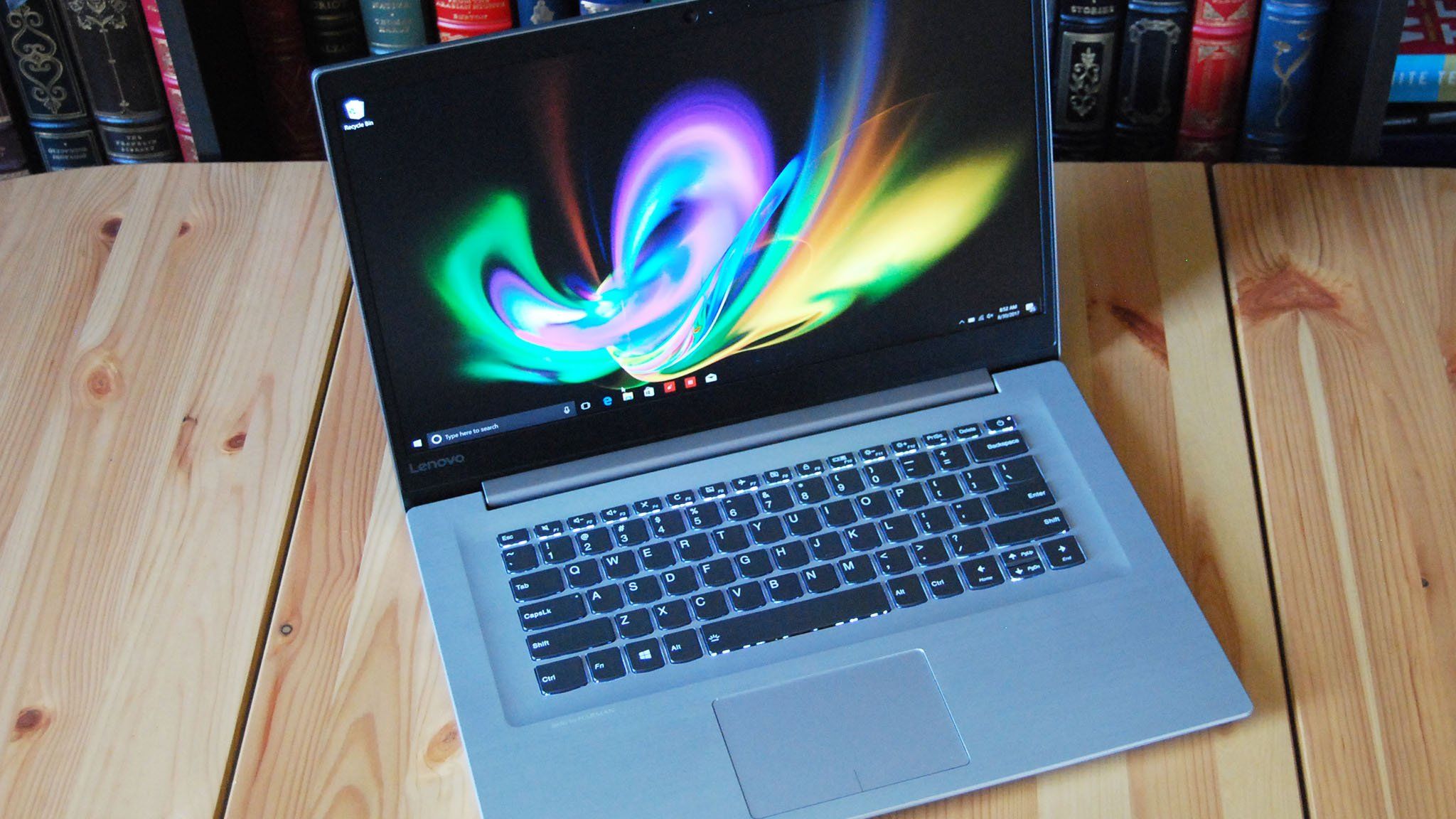 Lenovo ideapad 320S Core i5 office レノボ idea-c-10.jpg?quality=50&strip