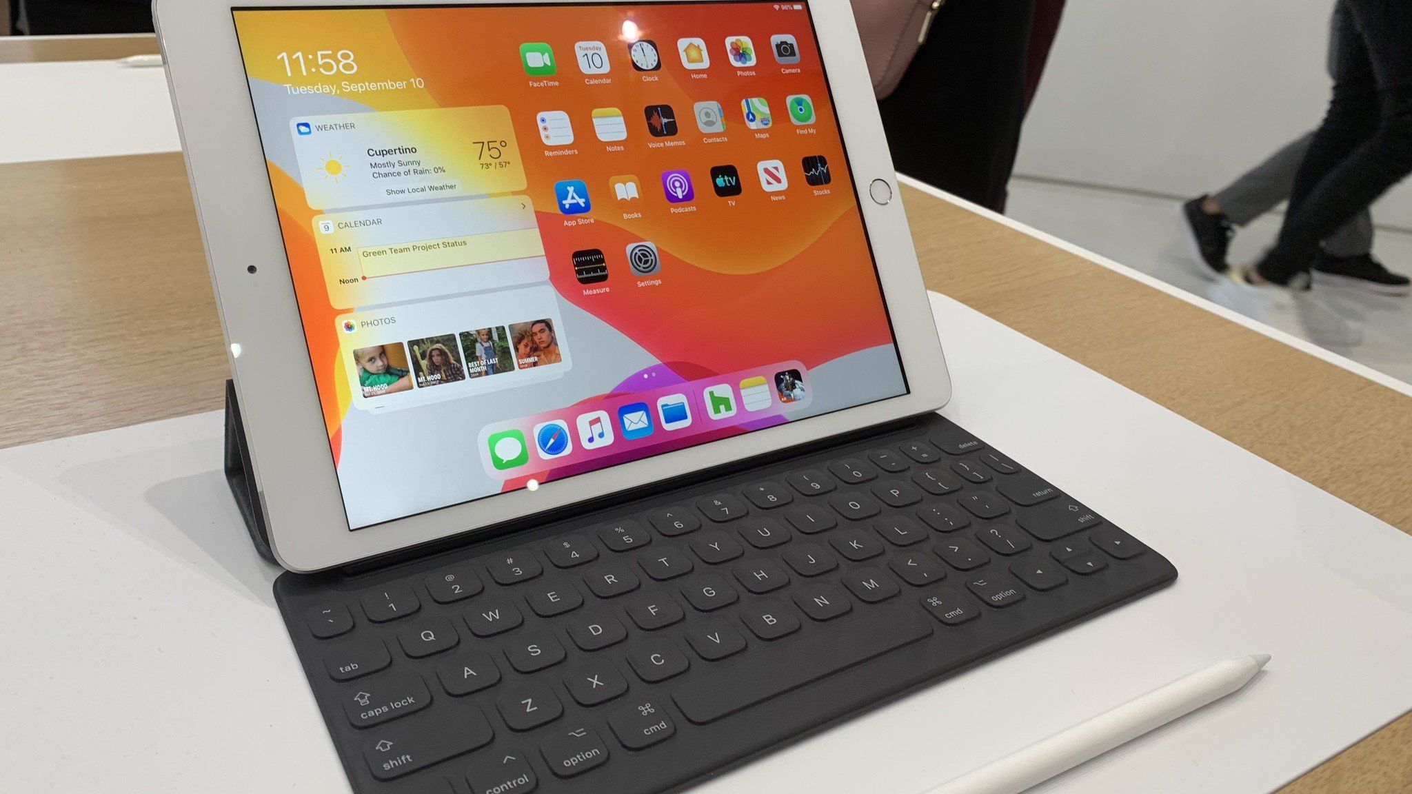 Add Apple's Smart Keyboard to your iPad and save $60 right now | iMore