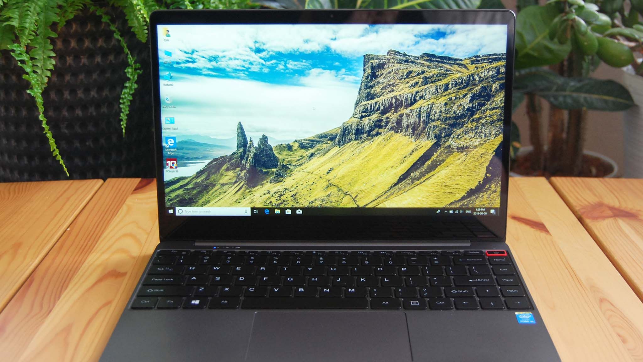 Chuwi AeroBook review: A 13-inch notebook that costs less than it
