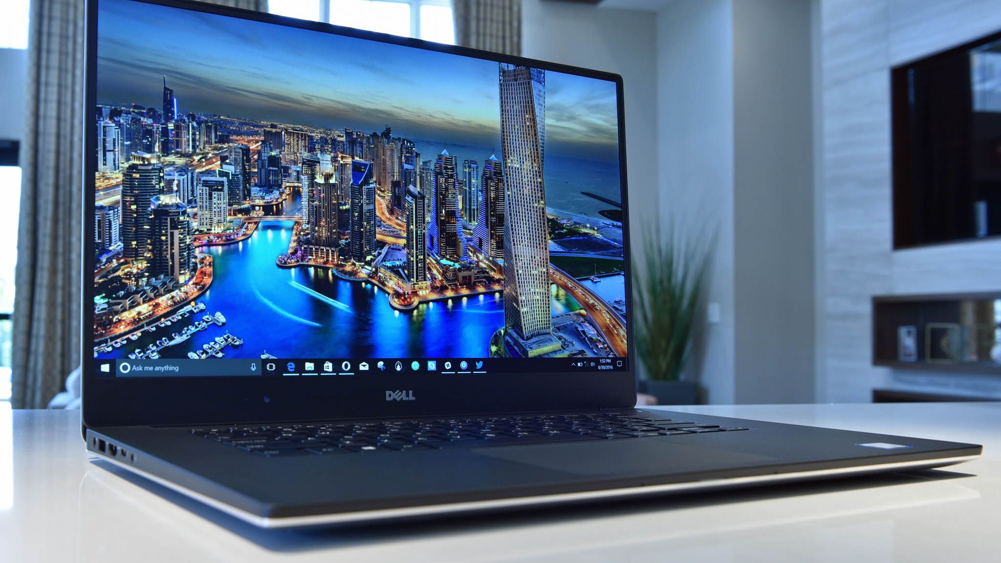 Dell XPS 15 (9550) review: InfinityEdge and all the power
