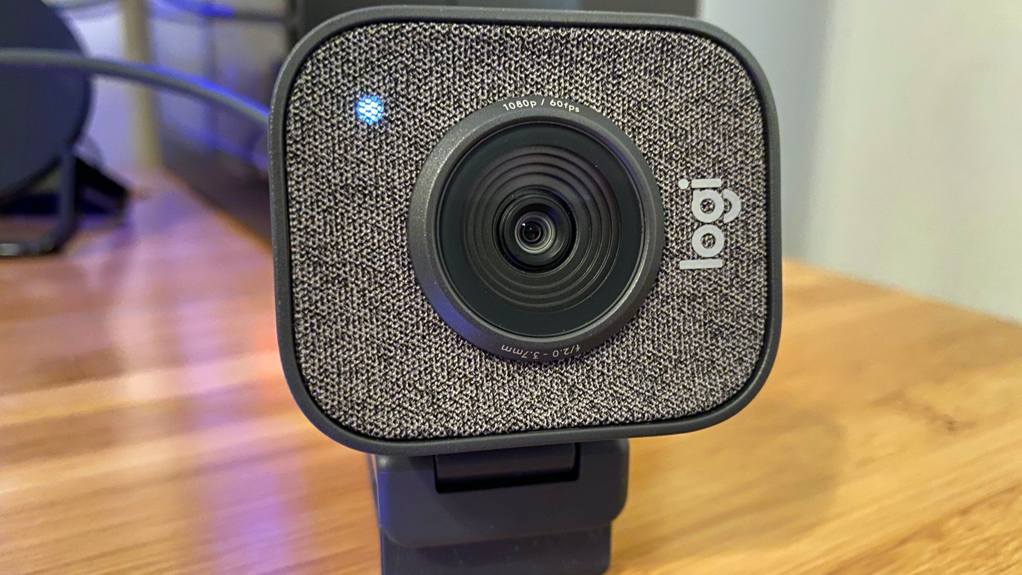 【美品】Logicool StreamCam Amazon.com: Logitech 2022 StreamCam 1080P HD 60fps Streaming