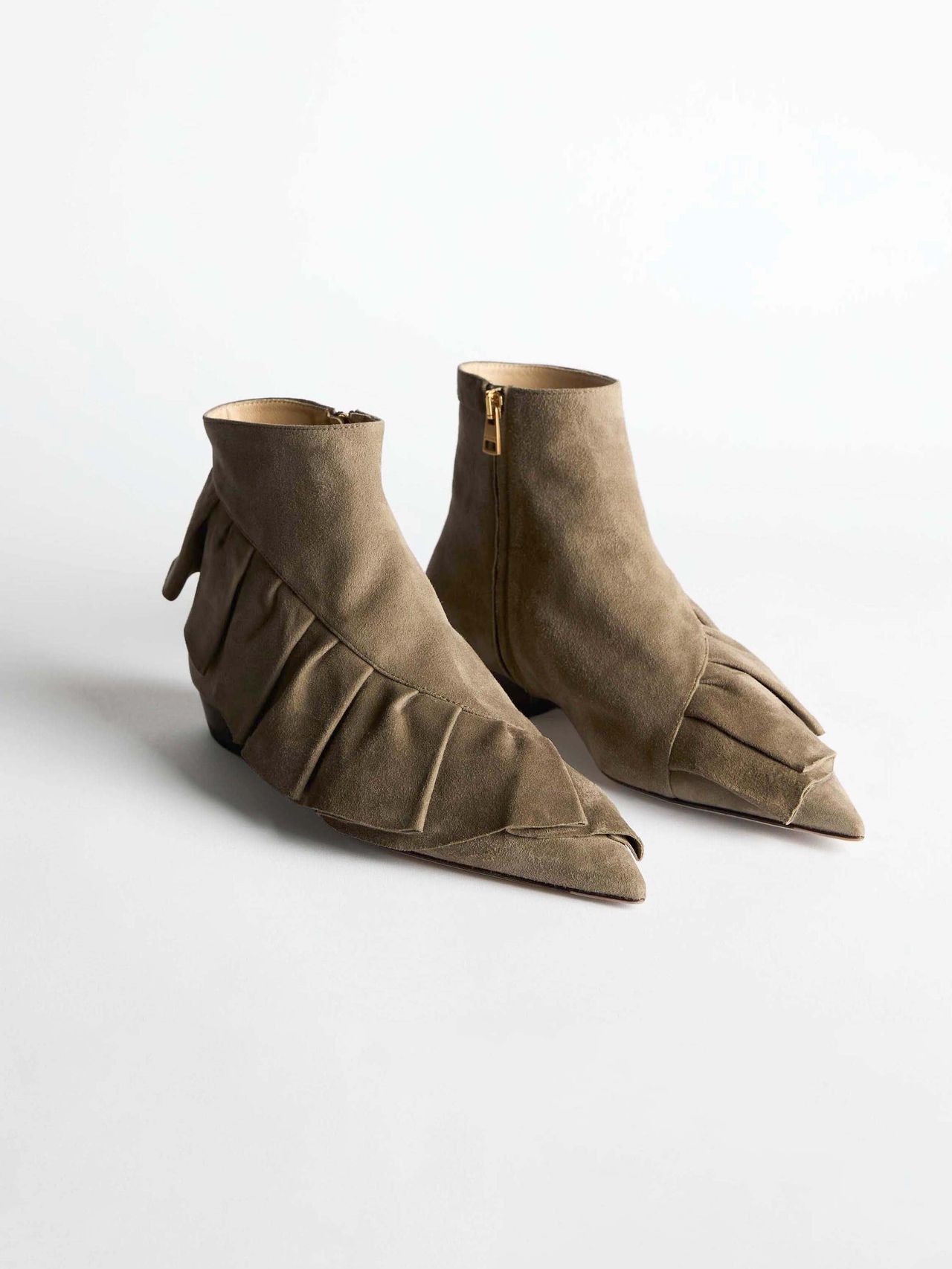 Womens Ruffle Boots in Grey