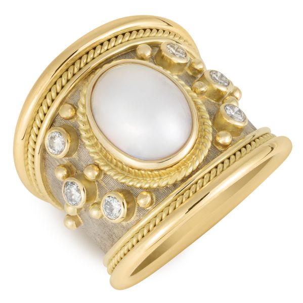 Mab&amp;eacute; Pearl &amp;amp; Diamonds Tapered Templar Ring