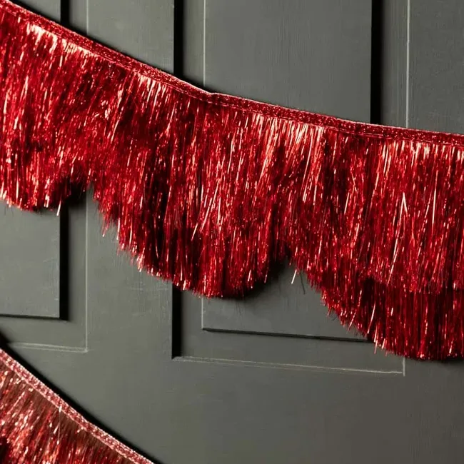 HANGZHOU RUN SUNSHINE, Red Scalloped Tinsel Garland