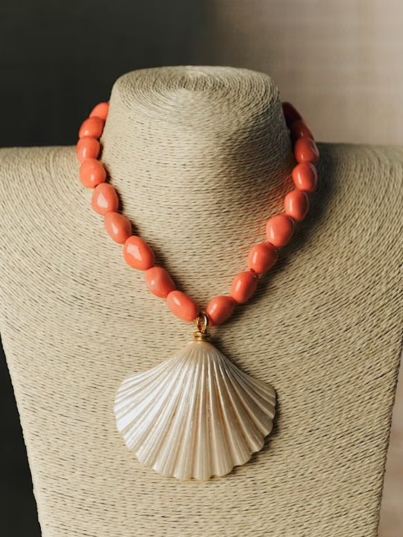 S&amp;eacute;zane, Sacha Necklace