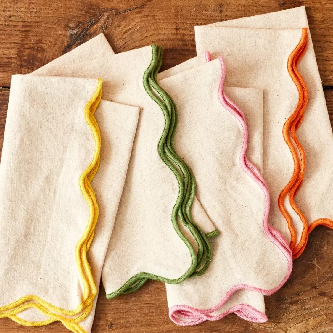 Jamie Oliver Big Love Scallop Edge Cotton Linen Blend Neat Napkins, Set of 4, Multi