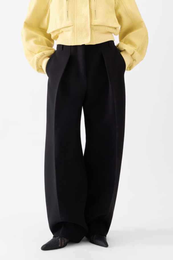 Jacquemus, The Ovalo Pants