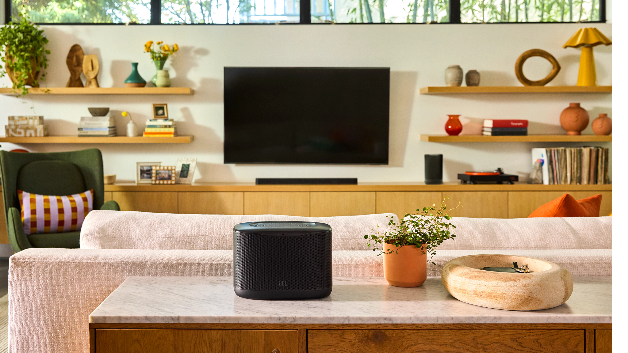 JBL Cove X1 speaker with TV