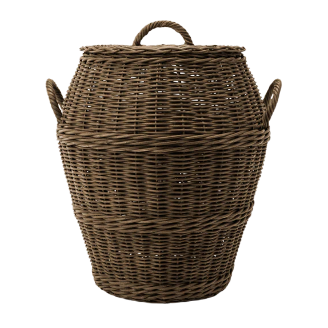 a wicker basekt