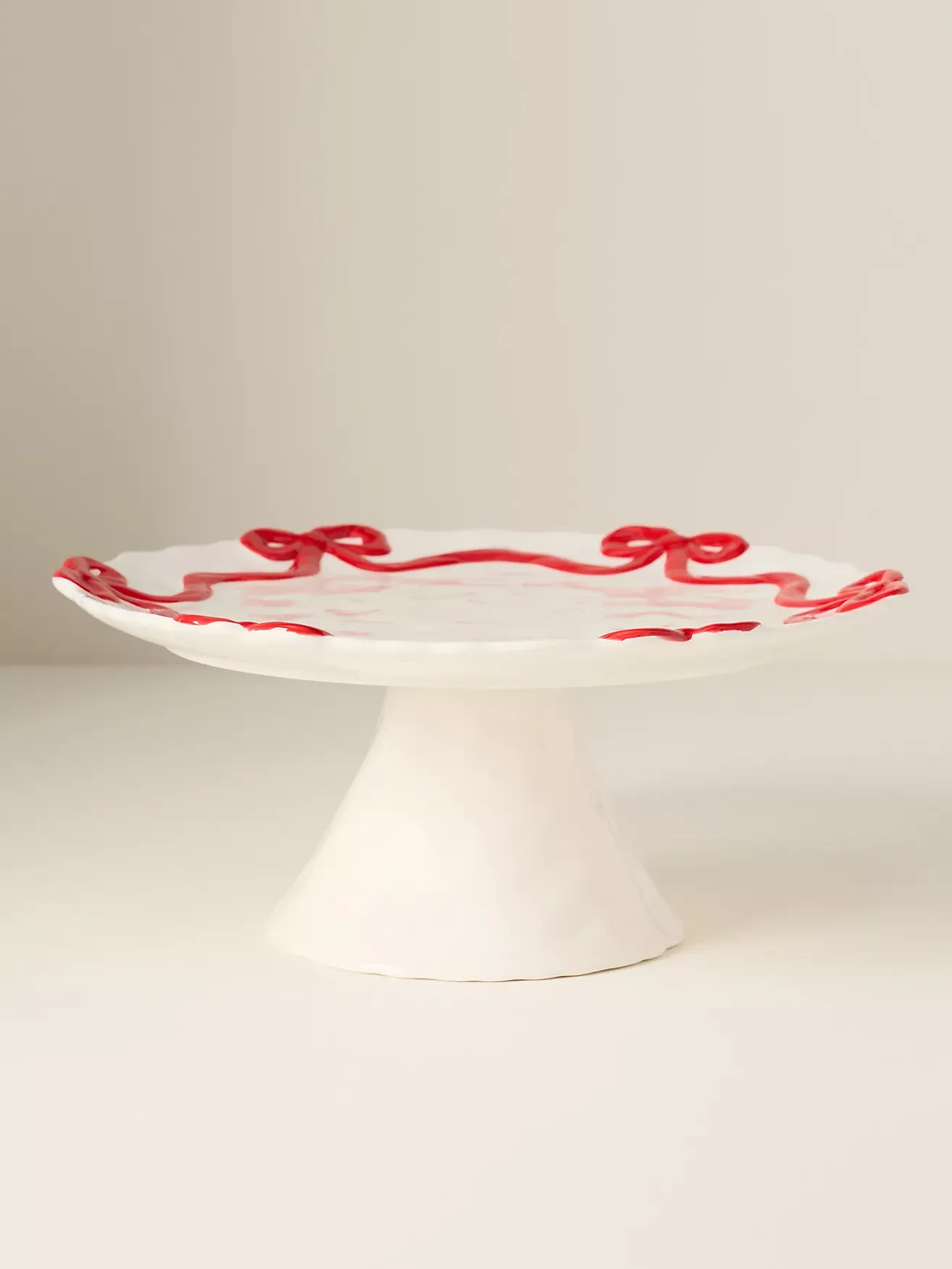 Benedita Bow Ceramic Stoneware Cake Stand
