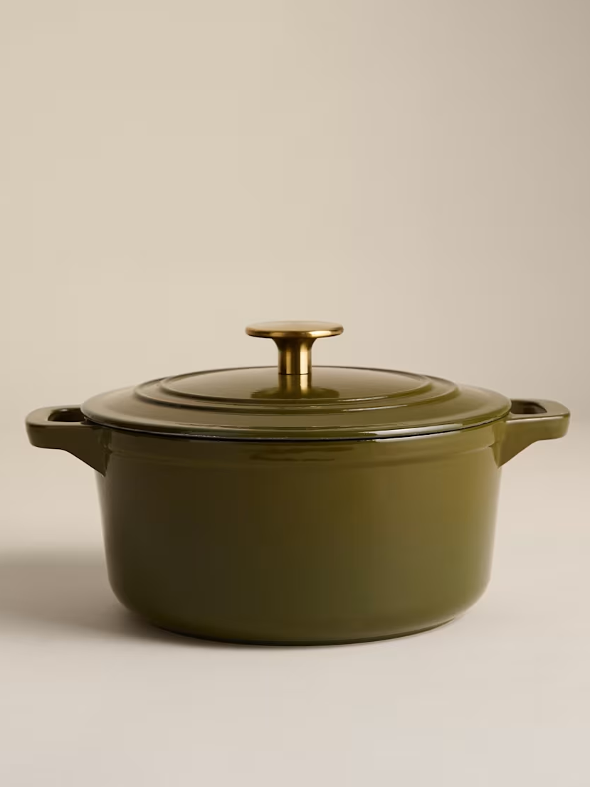 M&amp;amp;S [Cast Iron Casserole Dish