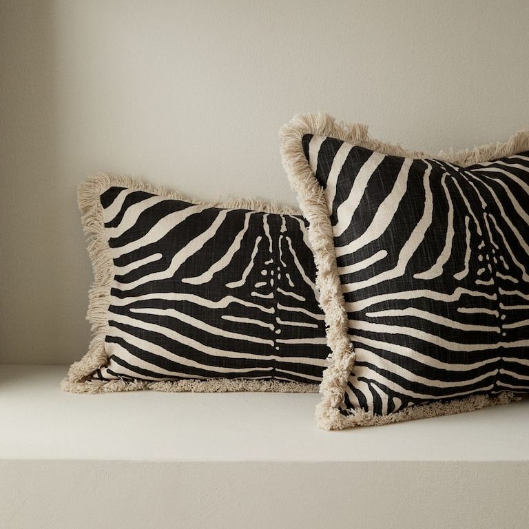 Fringed Linen-Blend Cushion Cover