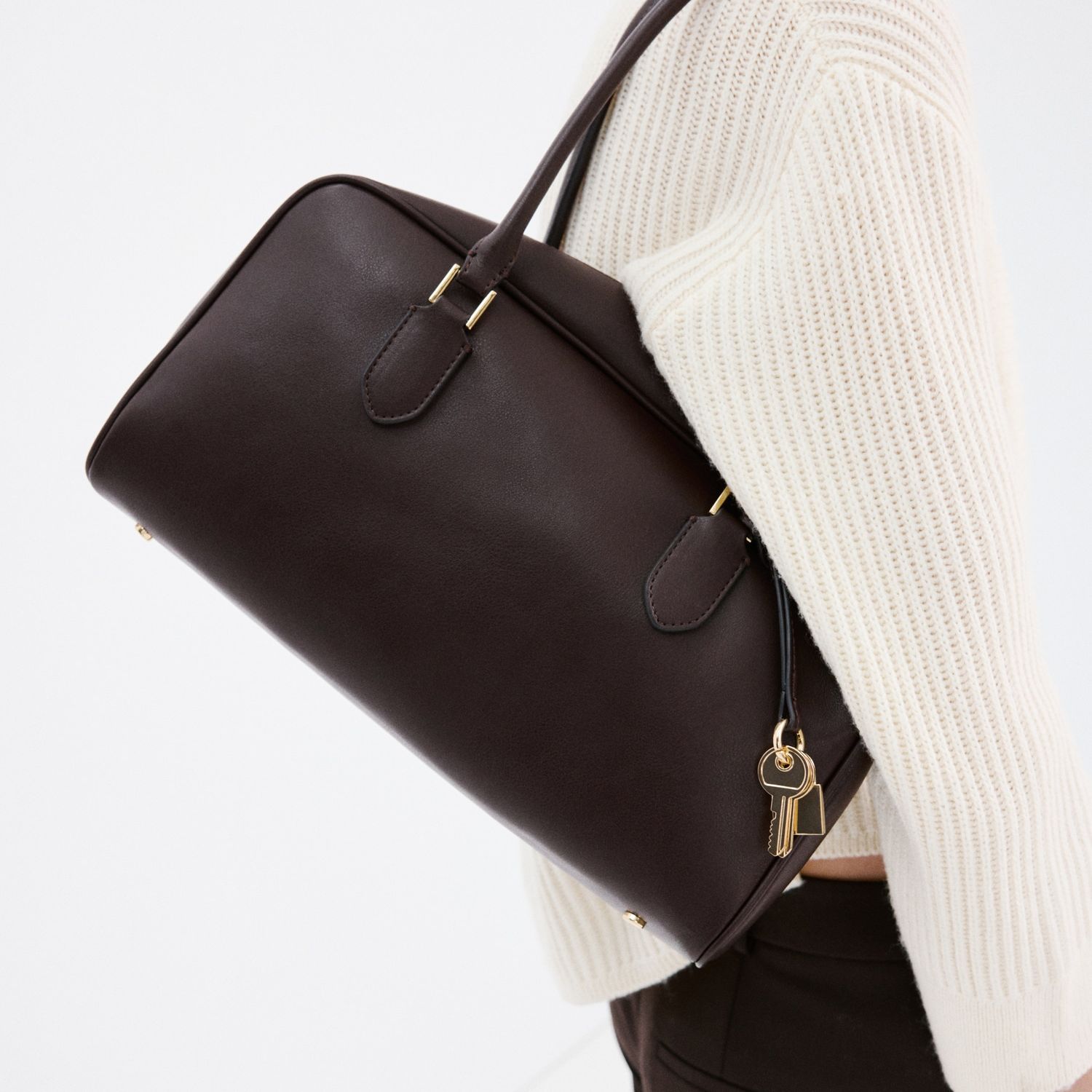 Medium Bowling Bag With Charm Detail - Women | Mango United Kingdom