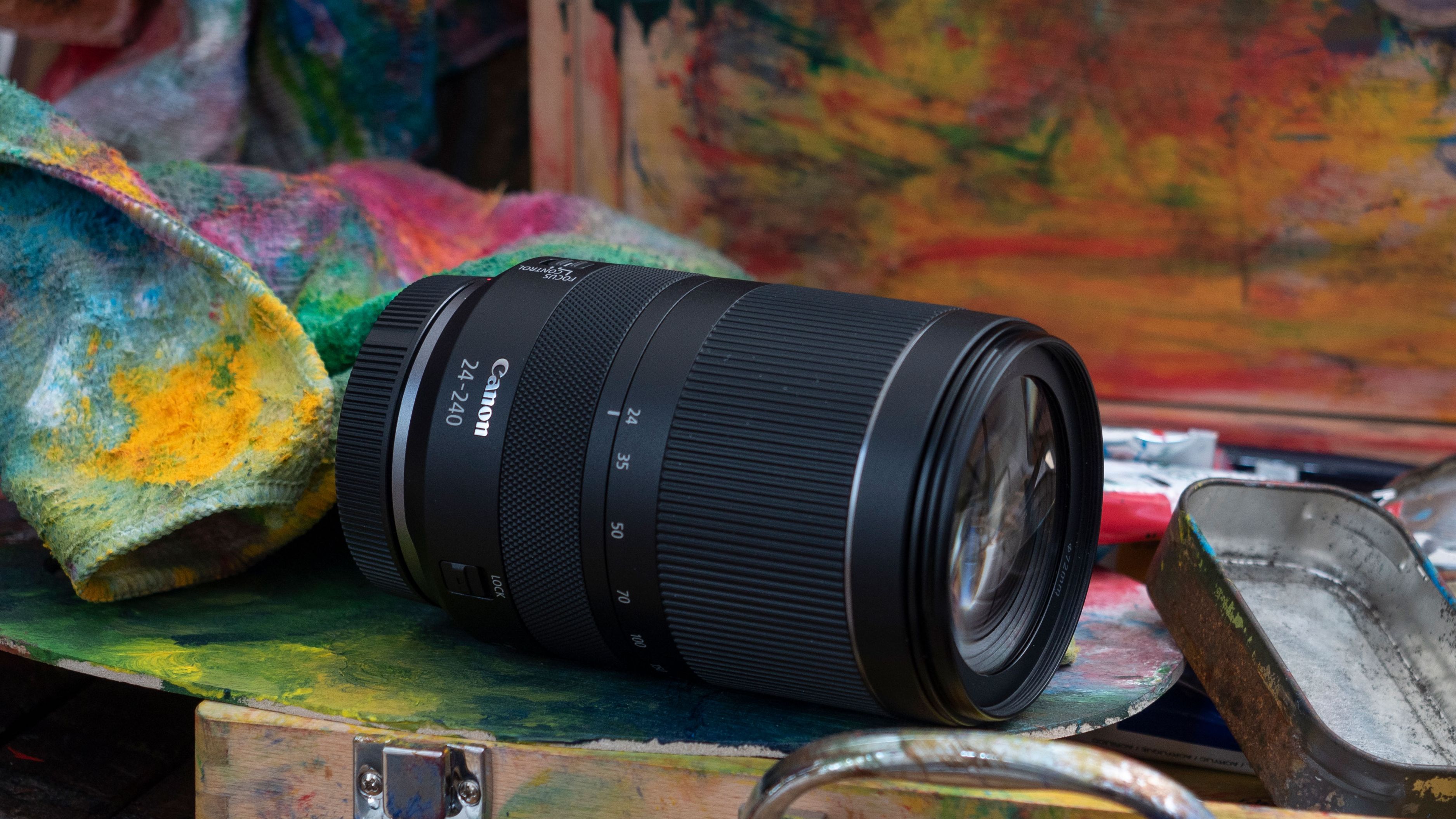 Best superzoom lenses: Canon RF 24-240mm F4-6.3 IS USM