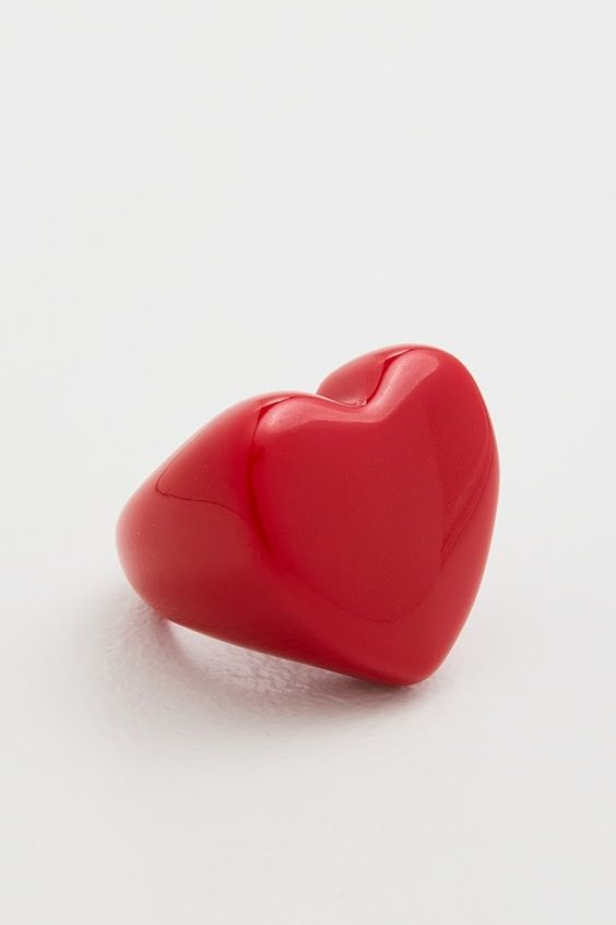 Clare V. Grande Heart Ring