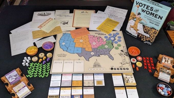 Amazon.com: Fort Circle Games Votes for Women Board Game (1