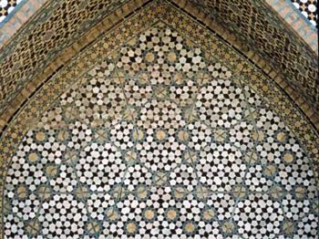 Medieval Islamic Mosaics Used Modern Math | Live Science