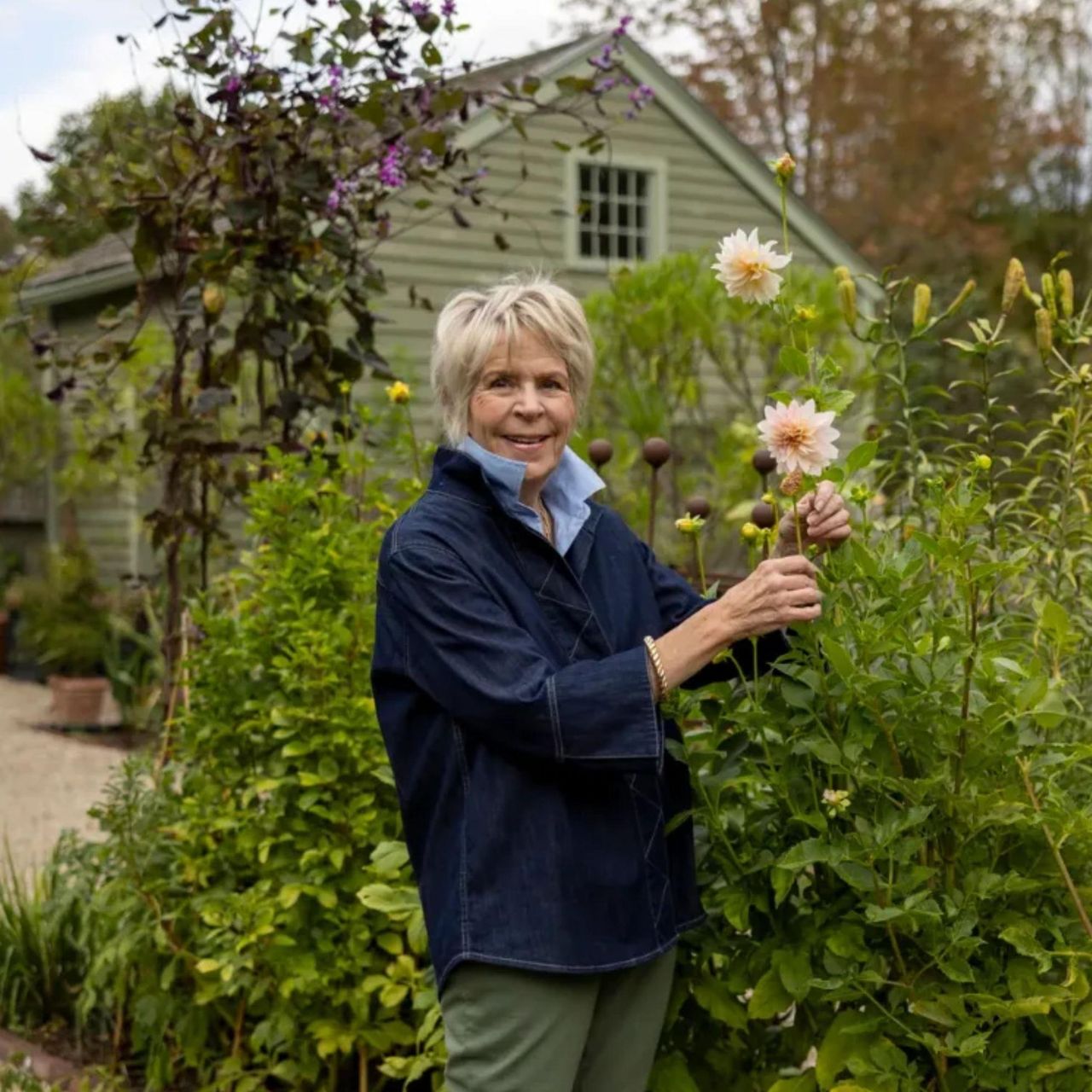 Bunny Williams in garden