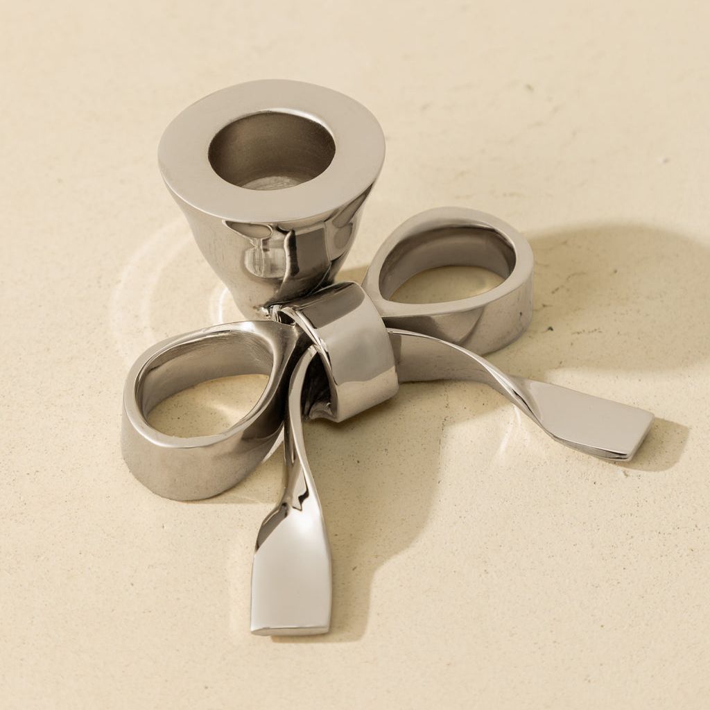 Silver Bow Taper Holder