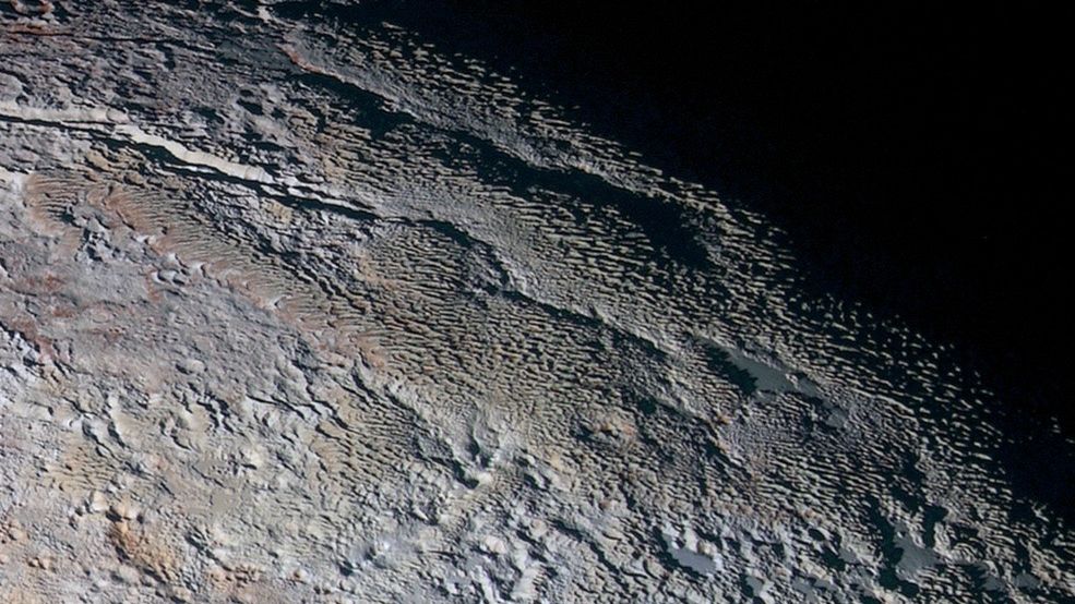 Weird 'Snakeskin' on Pluto Actually Similar to Features on Earth